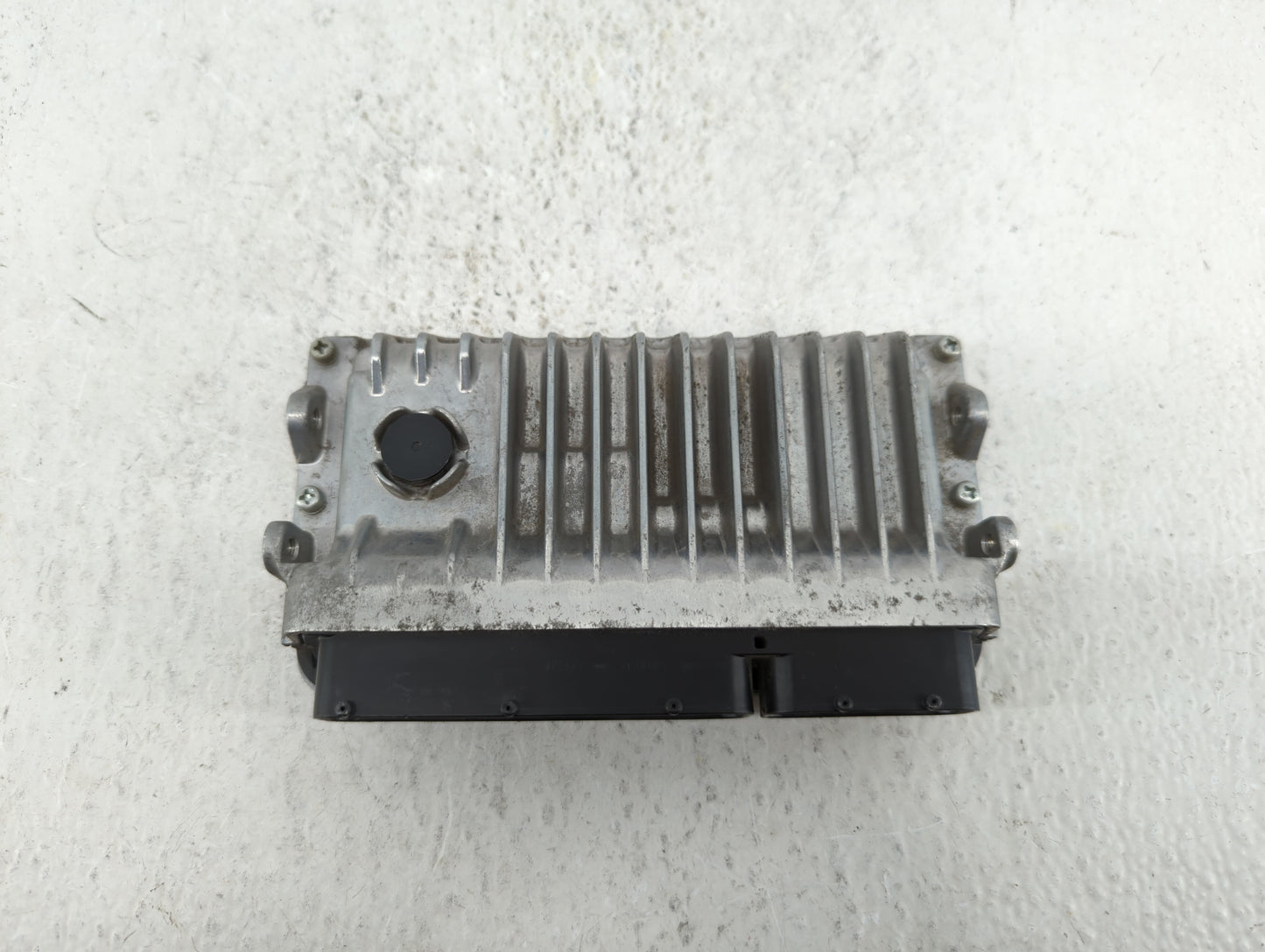 2015 Toyota Prius PCM Engine Control Computer ECU ECM PCU OEM P/N:89661-5C331 89661-5C332 Fits OEM Used Auto Parts - Oemused