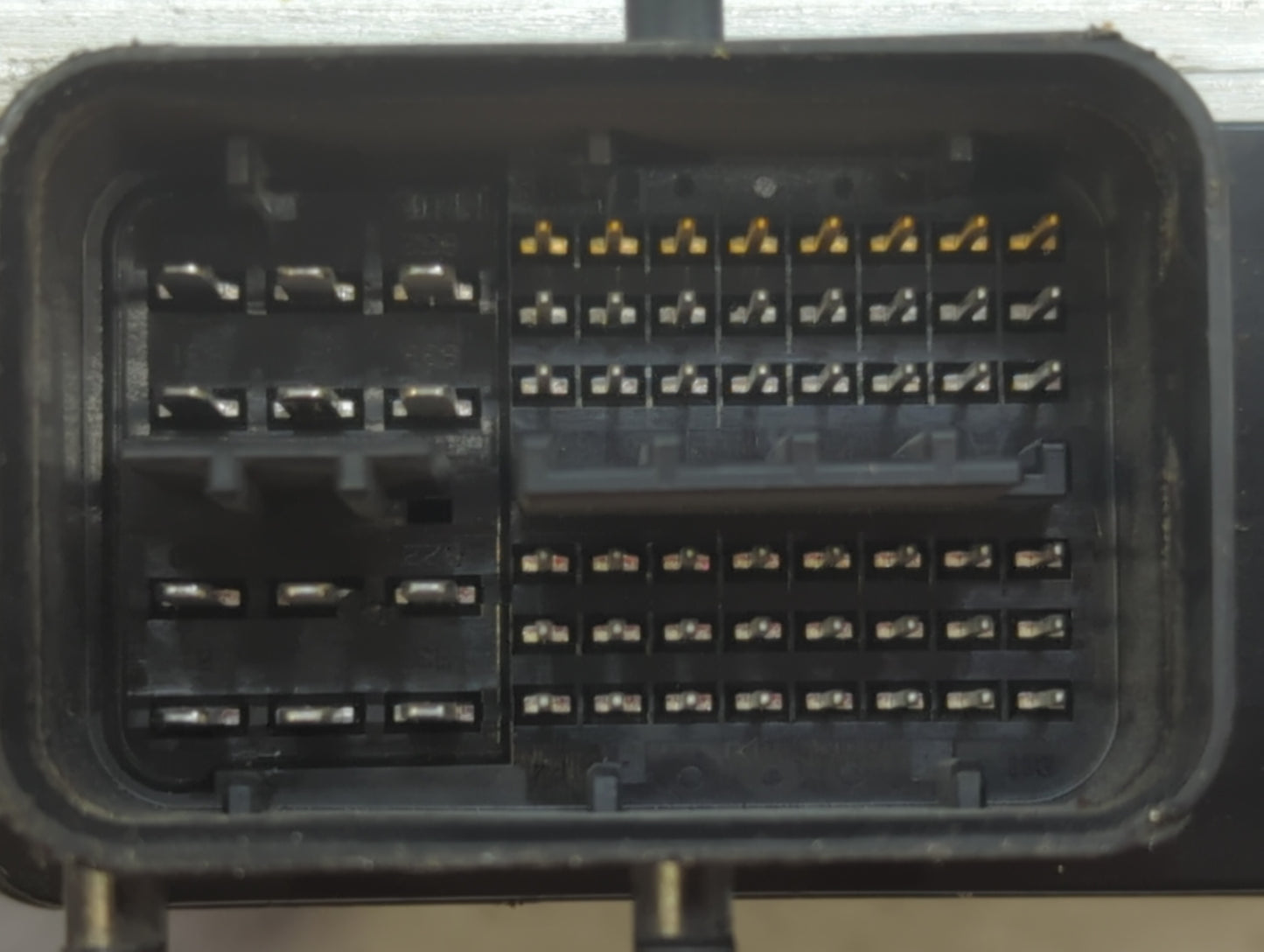 2015 Toyota Prius PCM Engine Control Computer ECU ECM PCU OEM P/N:89661-47590 89661-47591 Fits OEM Used Auto Parts - Oemused