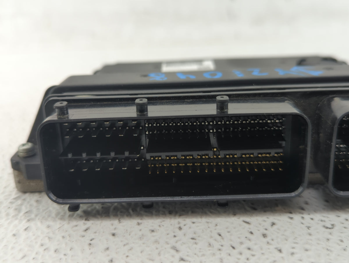 2015 Toyota Prius PCM Engine Control Computer ECU ECM PCU OEM P/N:89661-47590 89661-47591 OEM Used Auto Parts - Oemusedautop