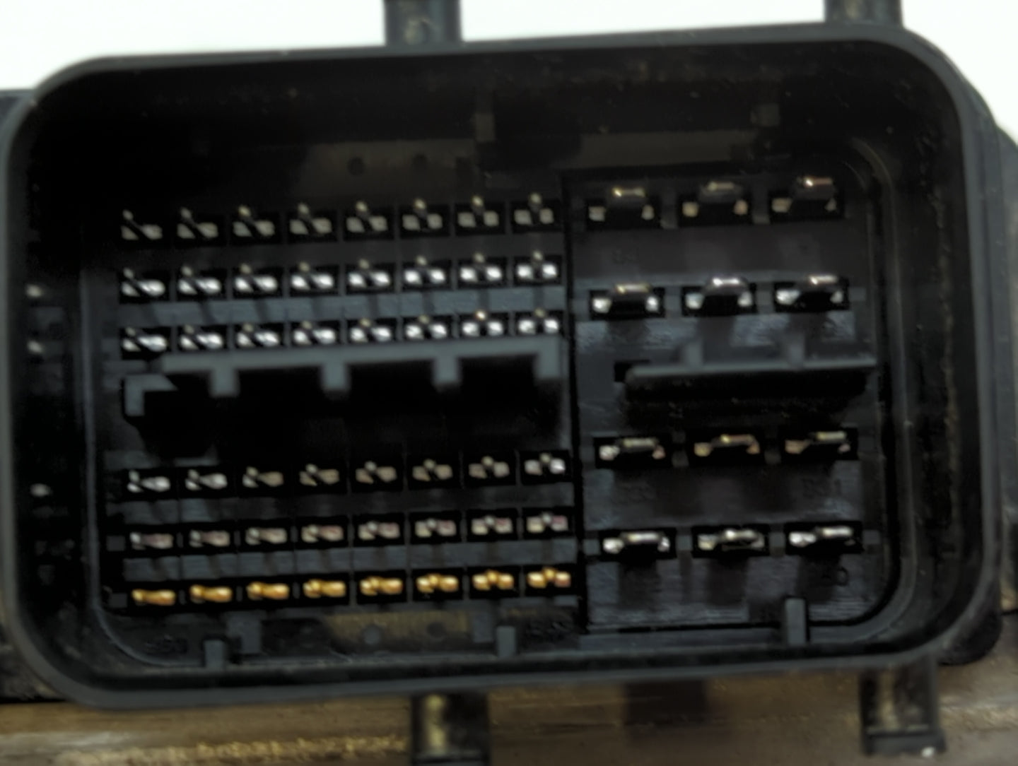 2015 Toyota Prius PCM Engine Control Computer ECU ECM PCU OEM P/N:89661-47590 89661-47591 Fits OEM Used Auto Parts - Oemused