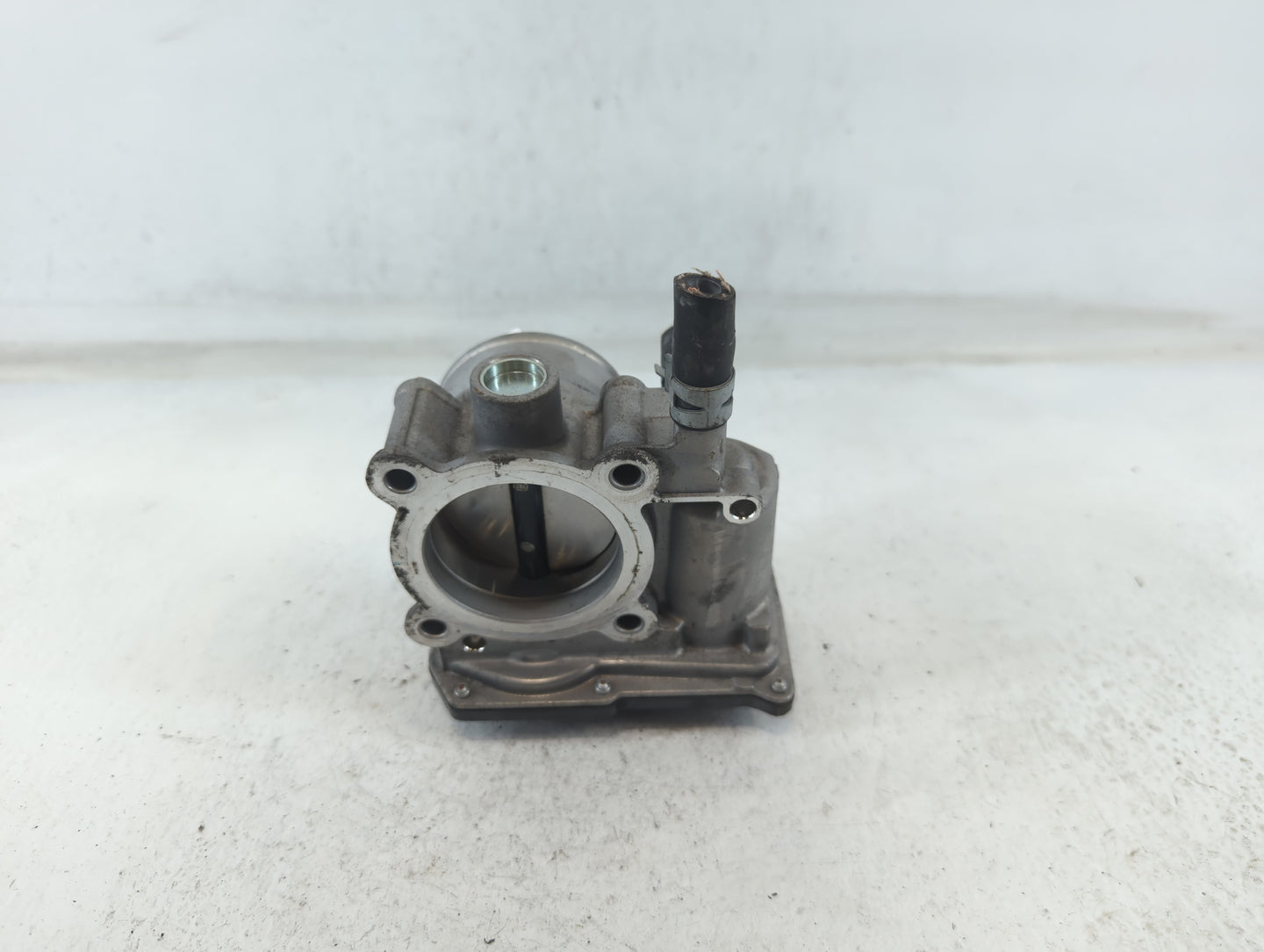 2010-2022 Toyota Prius Throttle Body P/N:22030-37060 Fits Fits 2010 2011 2012 2013 2014 2015 2016 2017 2018 2019 2020 2021 2