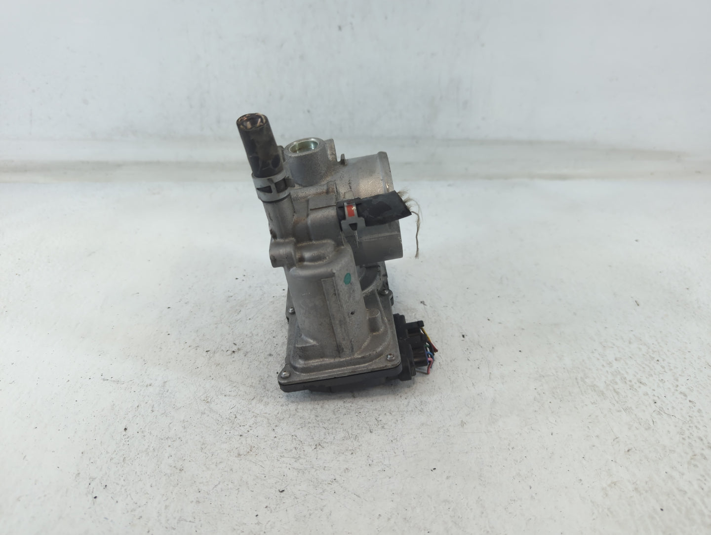 2010-2022 Toyota Prius Throttle Body P/N:22030-37060 Fits Fits 2010 2011 2012 2013 2014 2015 2016 2017 2018 2019 2020 2021 2