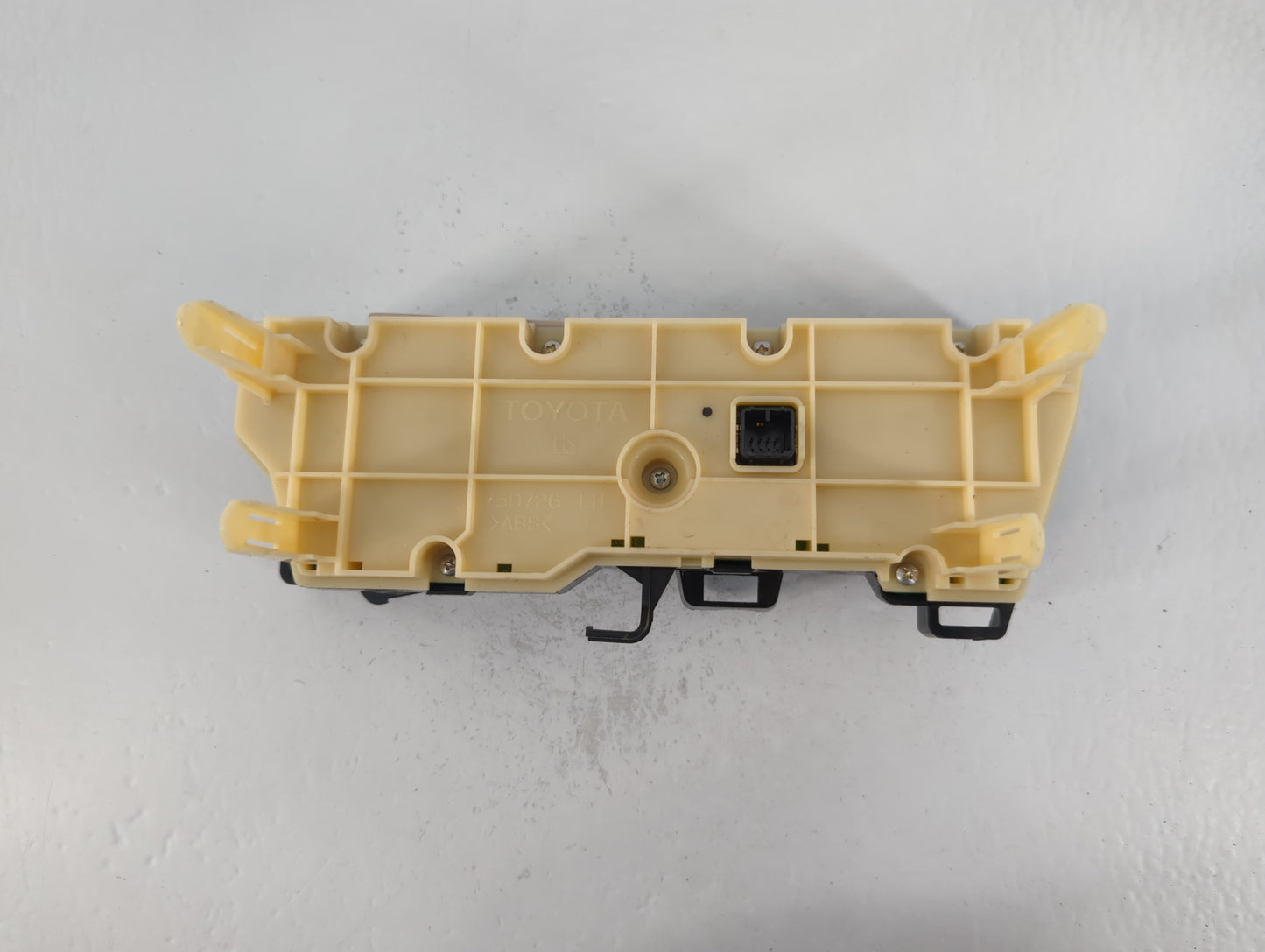 2013-2015 Toyota Prius Climate Control Module Temperature AC/Heater Replacement P/N:75D726 Fits Fits 2013 2014 2015 OEM Used