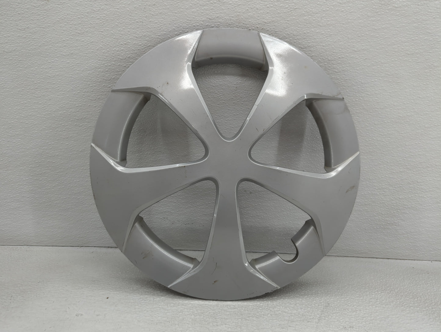 2015 Toyota Prius Rim Wheel Center Cap - Oemusedautoparts1.com