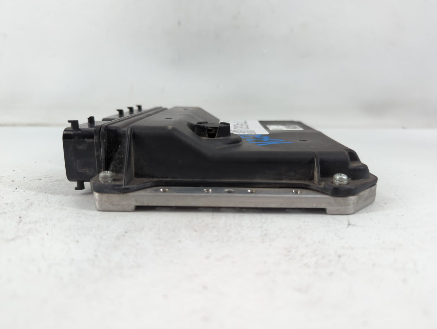 2015 Toyota Prius PCM Engine Control Computer ECU ECM PCU OEM P/N:12V 275600-0011, 89661-47590 Fits OEM Used Auto Parts - Oe