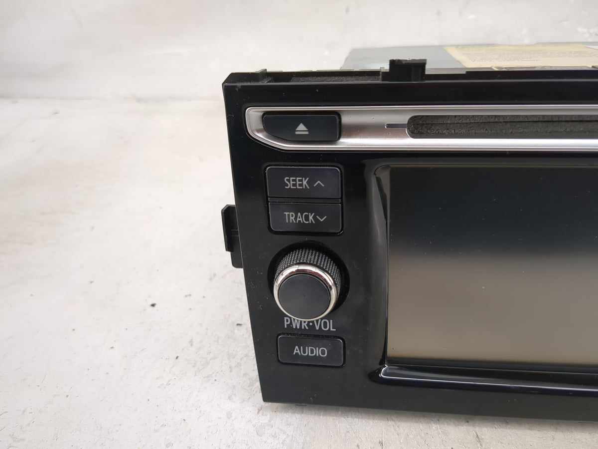 2015 Toyota Prius C Radio AM FM Cd Player Receiver Replacement P/N:86140-52320 138000-8030E101 Fits OEM Used Auto Parts - Oe