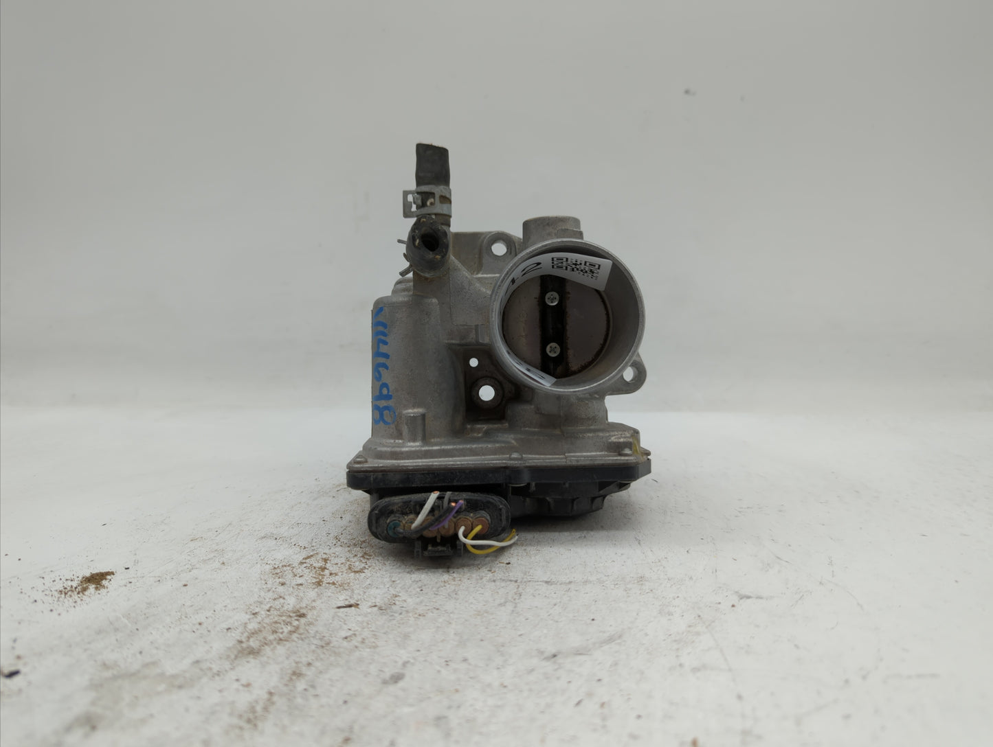 2012-2019 Toyota Prius C Throttle Body P/N:22030-47040 Fits Fits 2012 2013 2014 2015 2016 2017 2018 2019 OEM Used Auto Parts