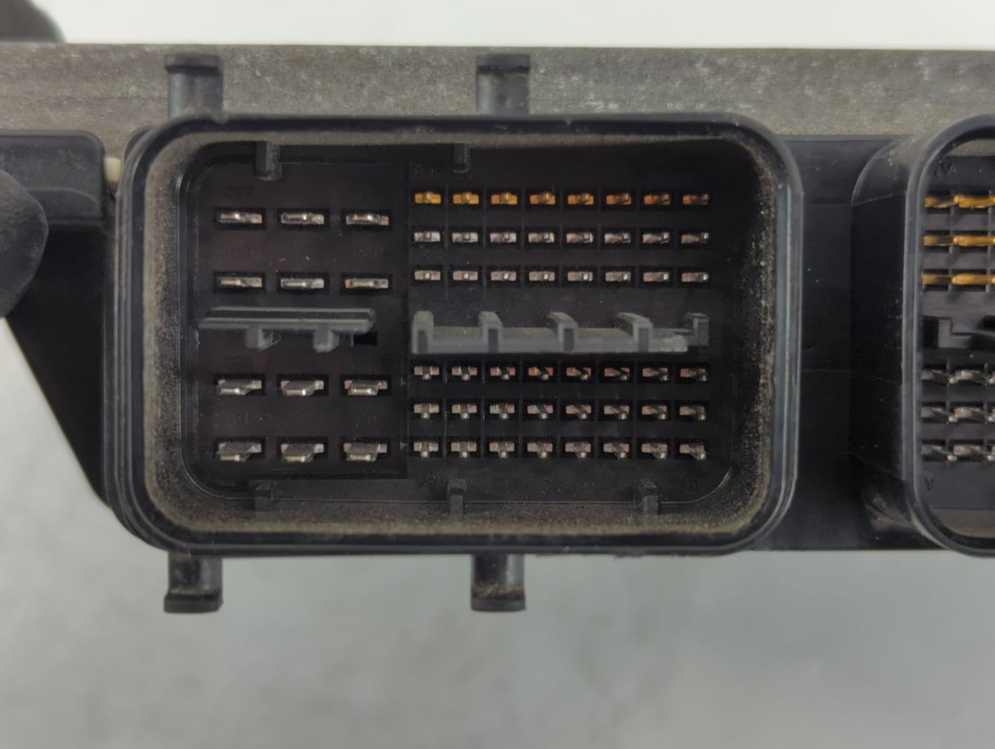 2015-2018 Toyota Prius V PCM Engine Control Computer ECU ECM PCU OEM P/N:275600-0011 89661-47590 Fits Fits 2015 2016 2017 20