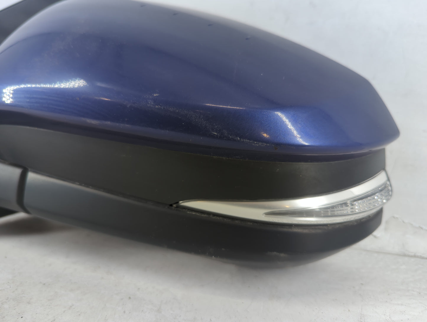 2015 Toyota Rav4 Driver Side View Mirror - Left Door Mirror OEM Used - Oemusedautoparts1.com
