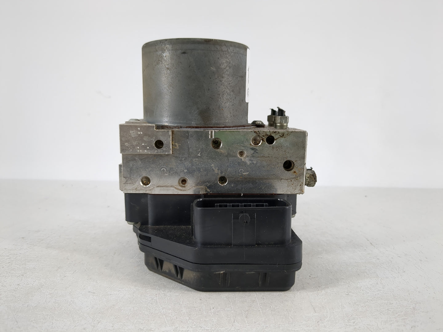 2015 Toyota Rav4 ABS Pump Control Module Replacement P/N:589541-0R052 116040-36870, 44540-0R132 Fits OEM Used Auto Parts - O