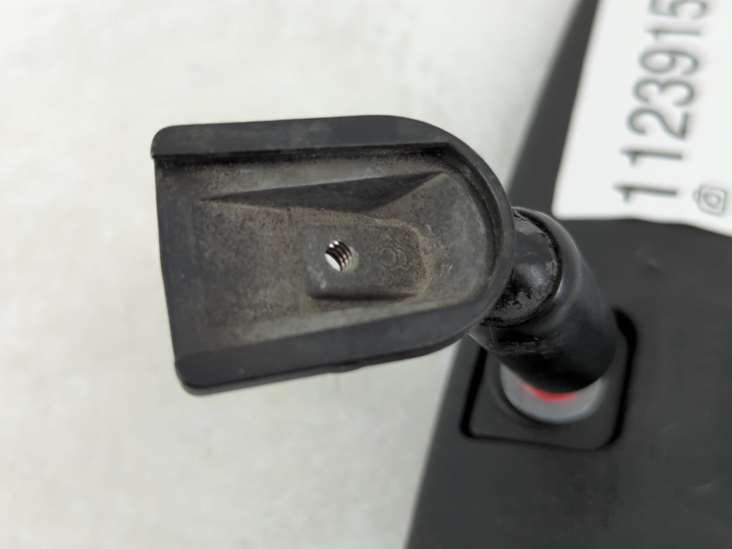 2004-2015 Toyota Rav4 Interior Rear View Mirror Replacement OEM P/N:IE8911083 Fits OEM Used Auto Parts - Oemusedautoparts1.c