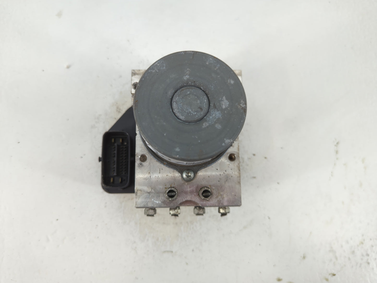 2015 Toyota Rav4 ABS Pump Control Module Replacement P/N:44540-0R142 Fits OEM Used Auto Parts - Oemusedautoparts1.com