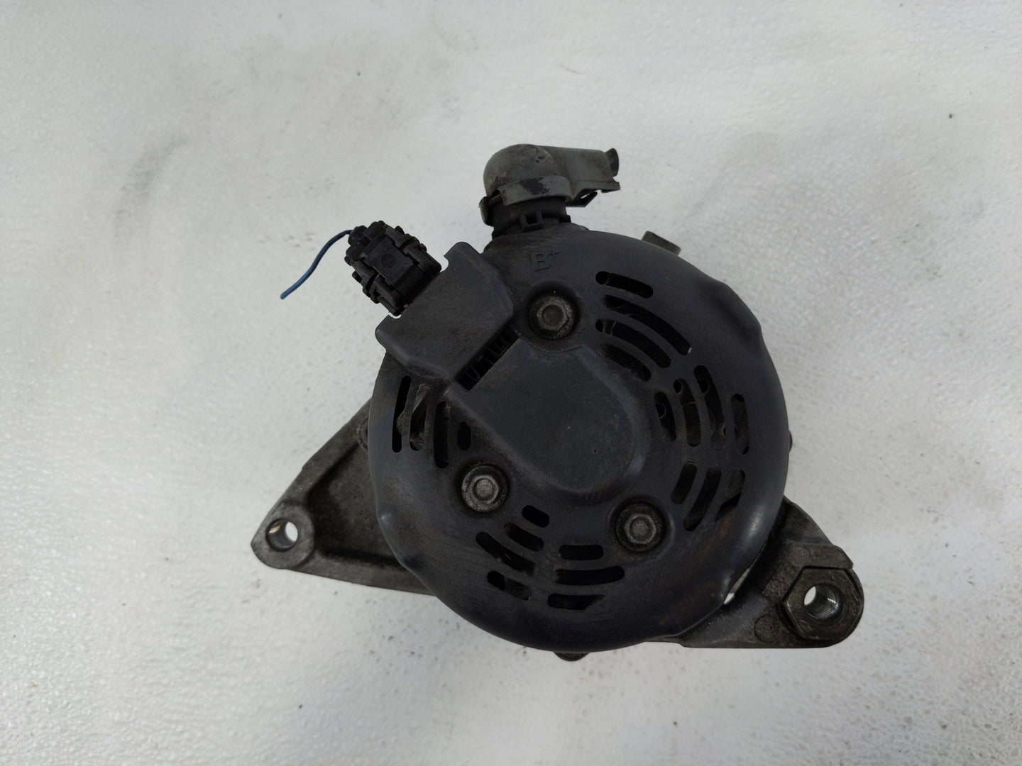 2013-2018 Toyota Rav4 Alternator Replacement Generator Charging Assembly Engine OEM P/N:104211-3531 27060-0V140 Fits OEM Use