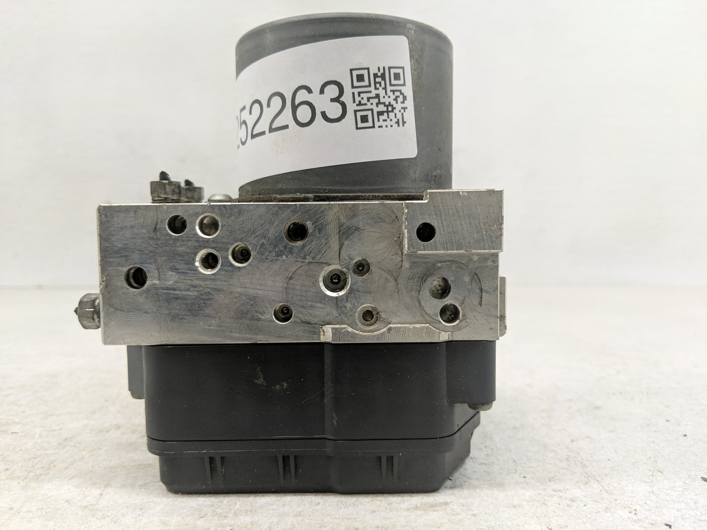 2015 Toyota Rav4 ABS Pump Control Module Replacement P/N:116040-36880 44540-0R142, 89541-0R062 Fits OEM Used Auto Parts - Oe