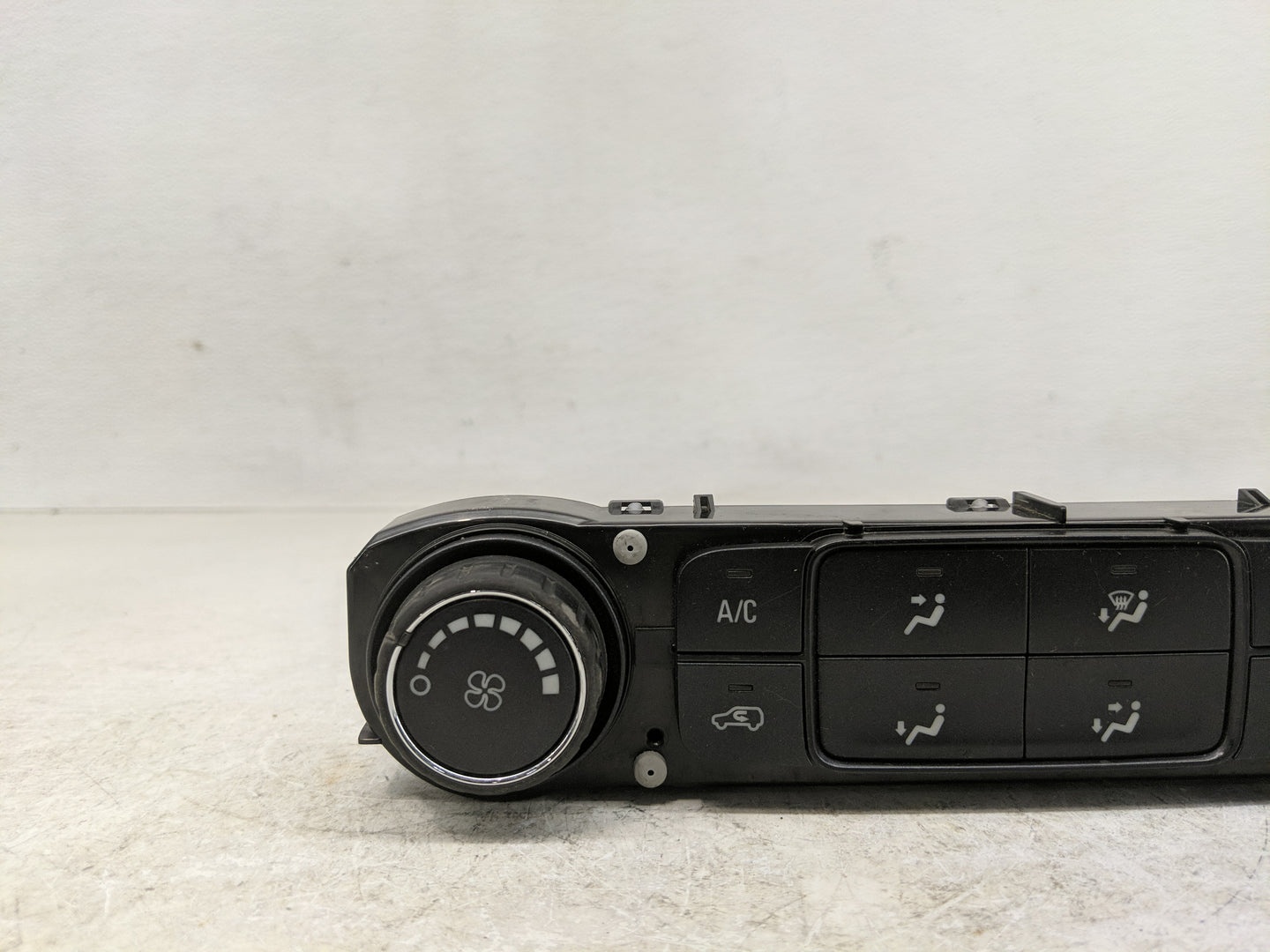 2013-2018 Toyota Rav4 Climate Control Module Temperature AC/Heater Replacement P/N:815372982 23176279 Fits OEM Used Auto Par