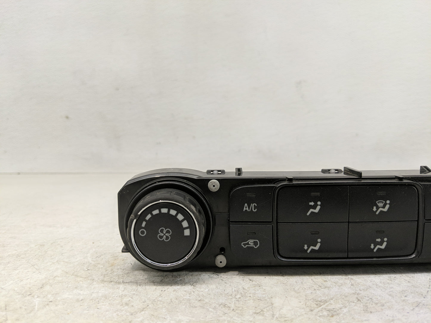 2013-2018 Toyota Rav4 Climate Control Module Temperature AC/Heater Replacement P/N:815372982 23176279 Fits OEM Used Auto Par
