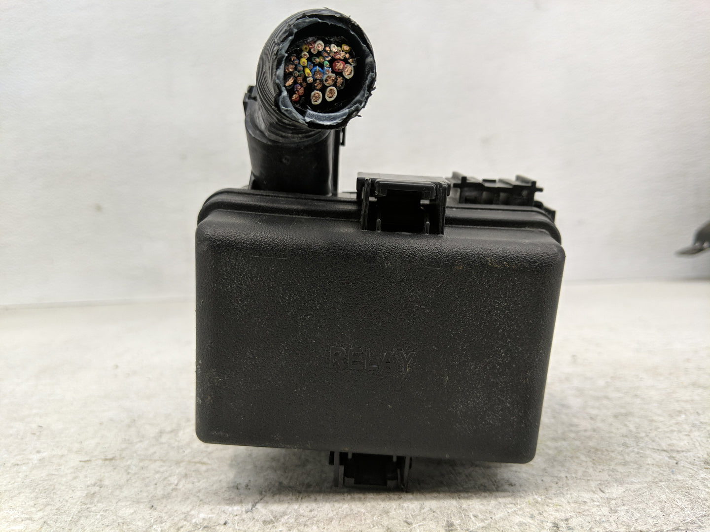 2013-2018 Toyota Rav4 Fusebox Fuse Box Panel Relay Module P/N:82662-42370 Fits Fits 2013 2014 2015 2016 2017 2018 2019 2020 