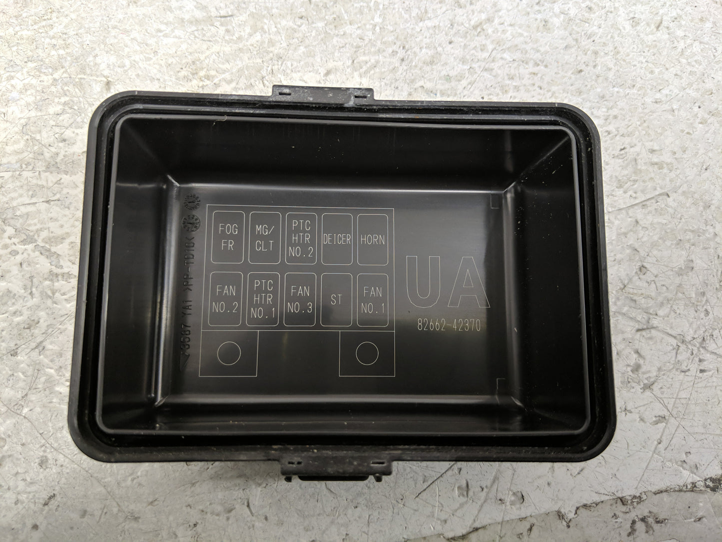 2013-2018 Toyota Rav4 Fusebox Fuse Box Panel Relay Module P/N:82662-42370 Fits Fits 2013 2014 2015 2016 2017 2018 2019 2020 