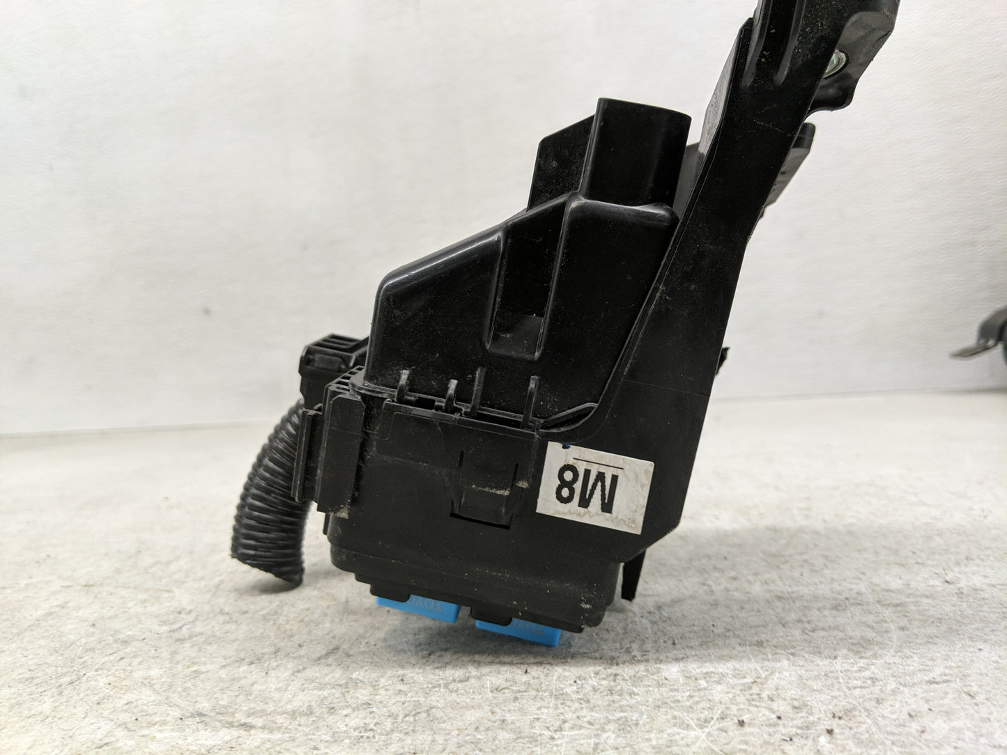 2013-2018 Toyota Rav4 Fusebox Fuse Box Panel Relay Module P/N:82662-42370 Fits Fits 2013 2014 2015 2016 2017 2018 2019 2020 