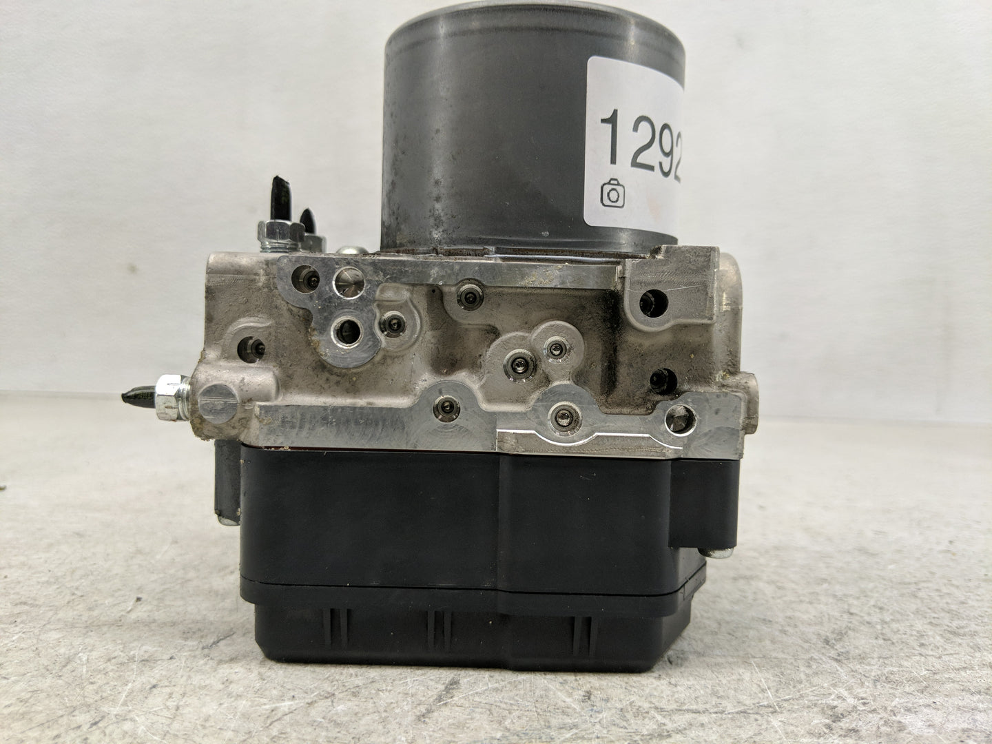 2015 Toyota Rav4 ABS Pump Control Module Replacement Fits OEM Used Auto Parts - Oemusedautoparts1.com