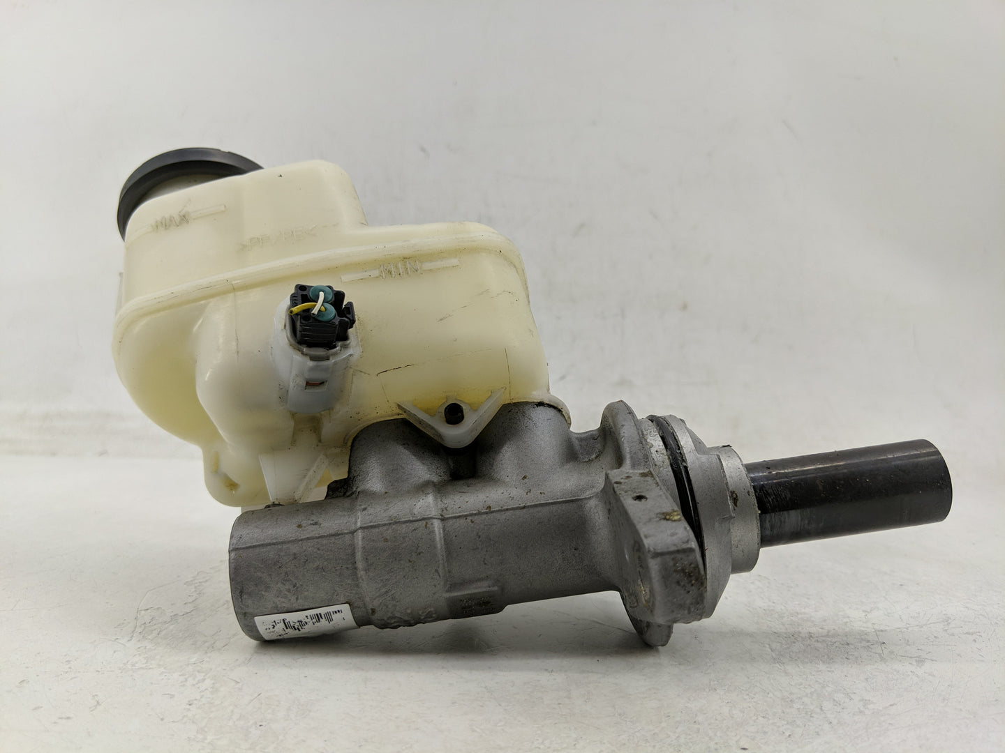 2006-2018 Toyota Rav4 Brake Master Cylinder - Oemusedautoparts1.com
