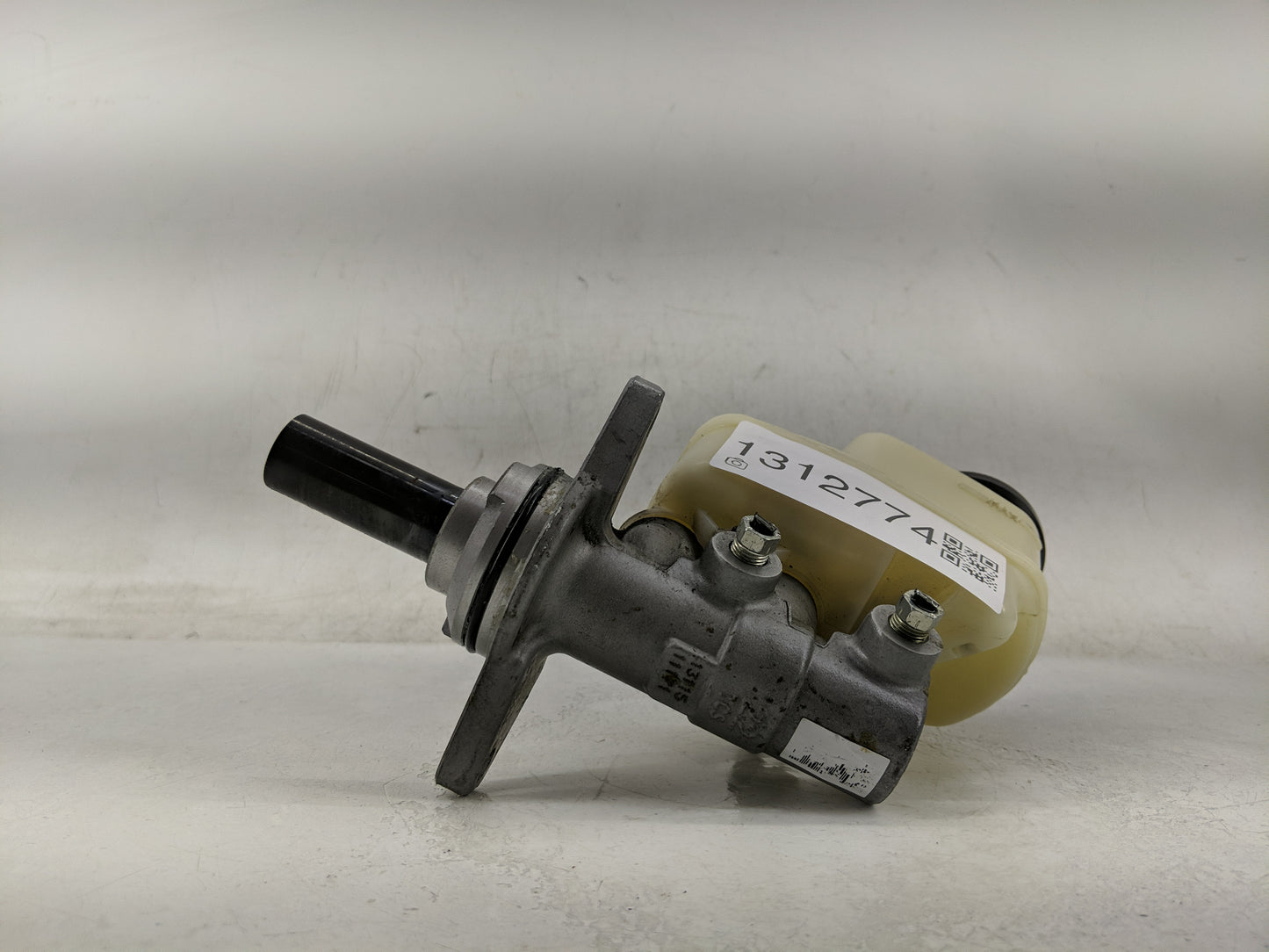 2006-2018 Toyota Rav4 Brake Master Cylinder - Oemusedautoparts1.com