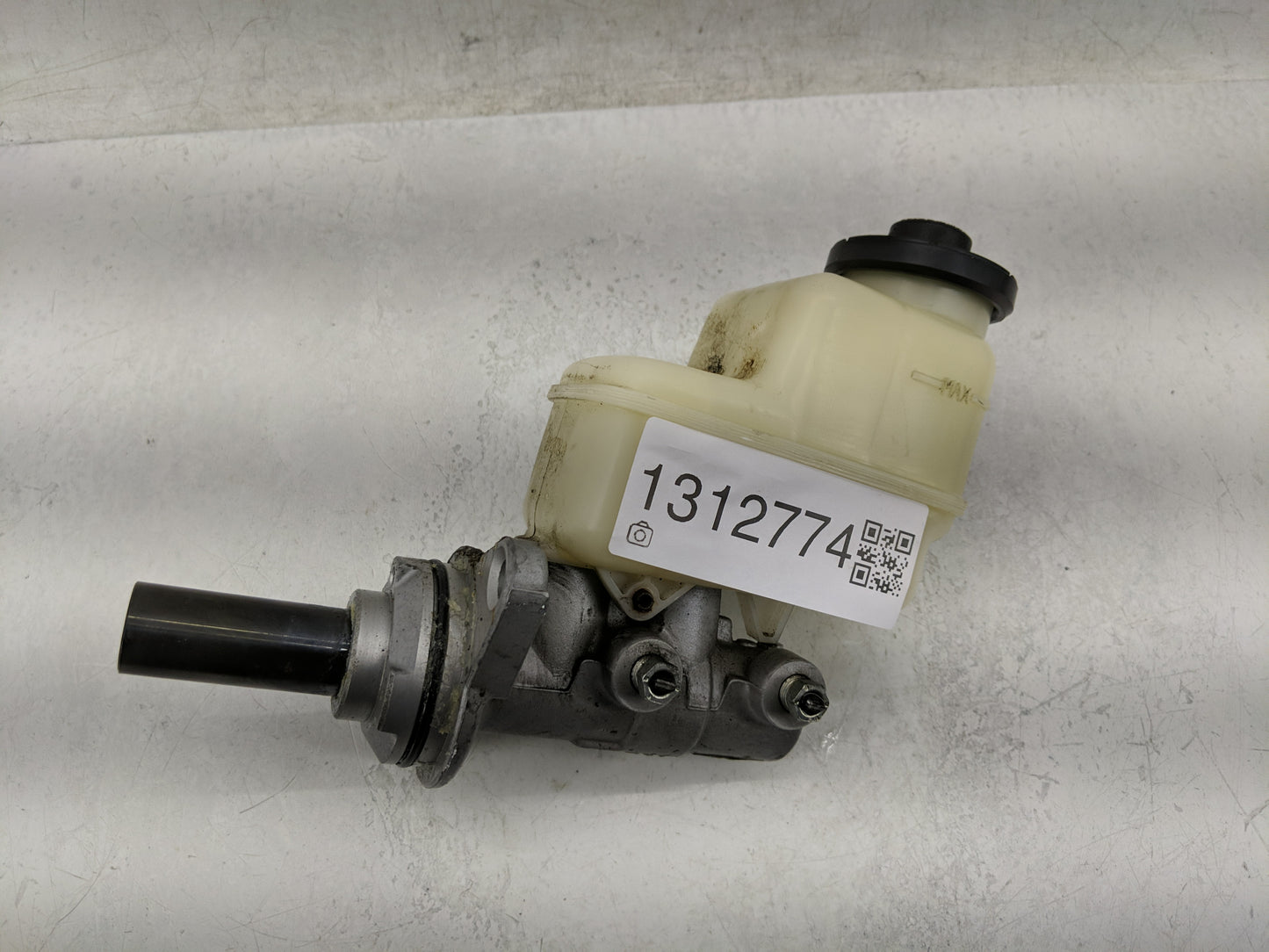 2006-2018 Toyota Rav4 Brake Master Cylinder - Oemusedautoparts1.com