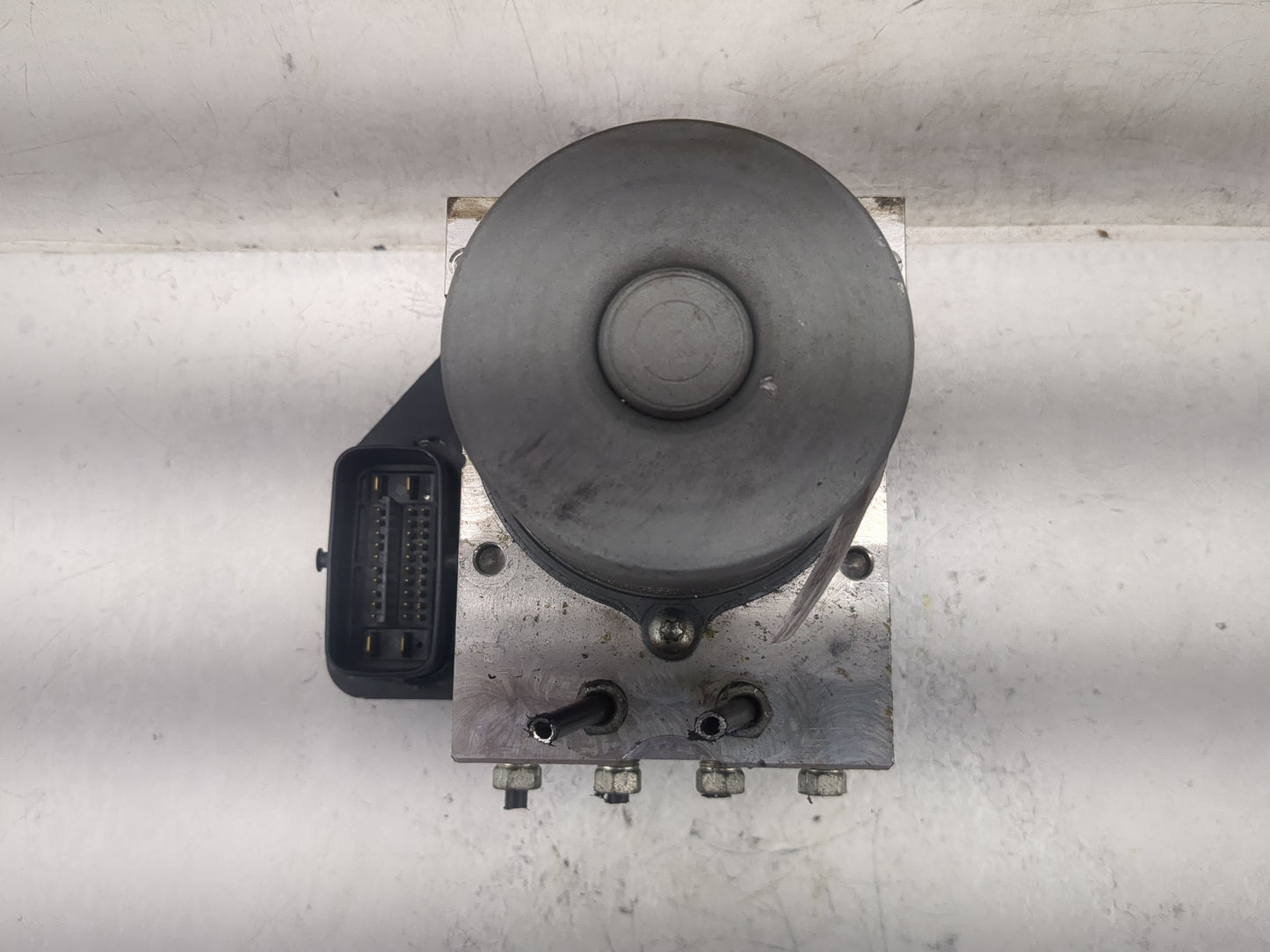 2015 Toyota Rav4 ABS Pump Control Module Replacement Fits OEM Used Auto Parts - Oemusedautoparts1.com