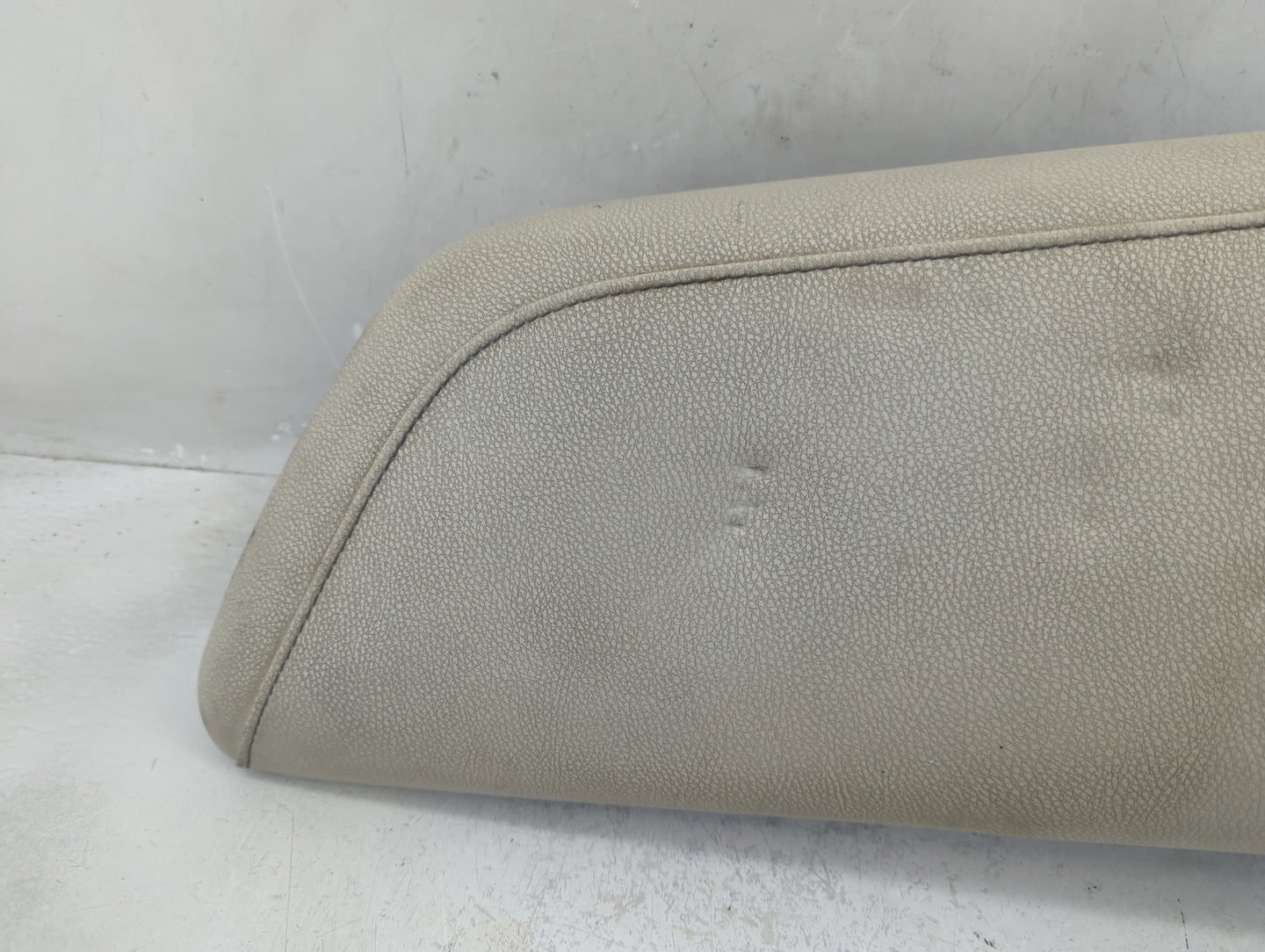 2015 Toyota Rav4 Center Console Armrest Cover Lid Fits OEM Used Auto Parts - Oemusedautoparts1.com