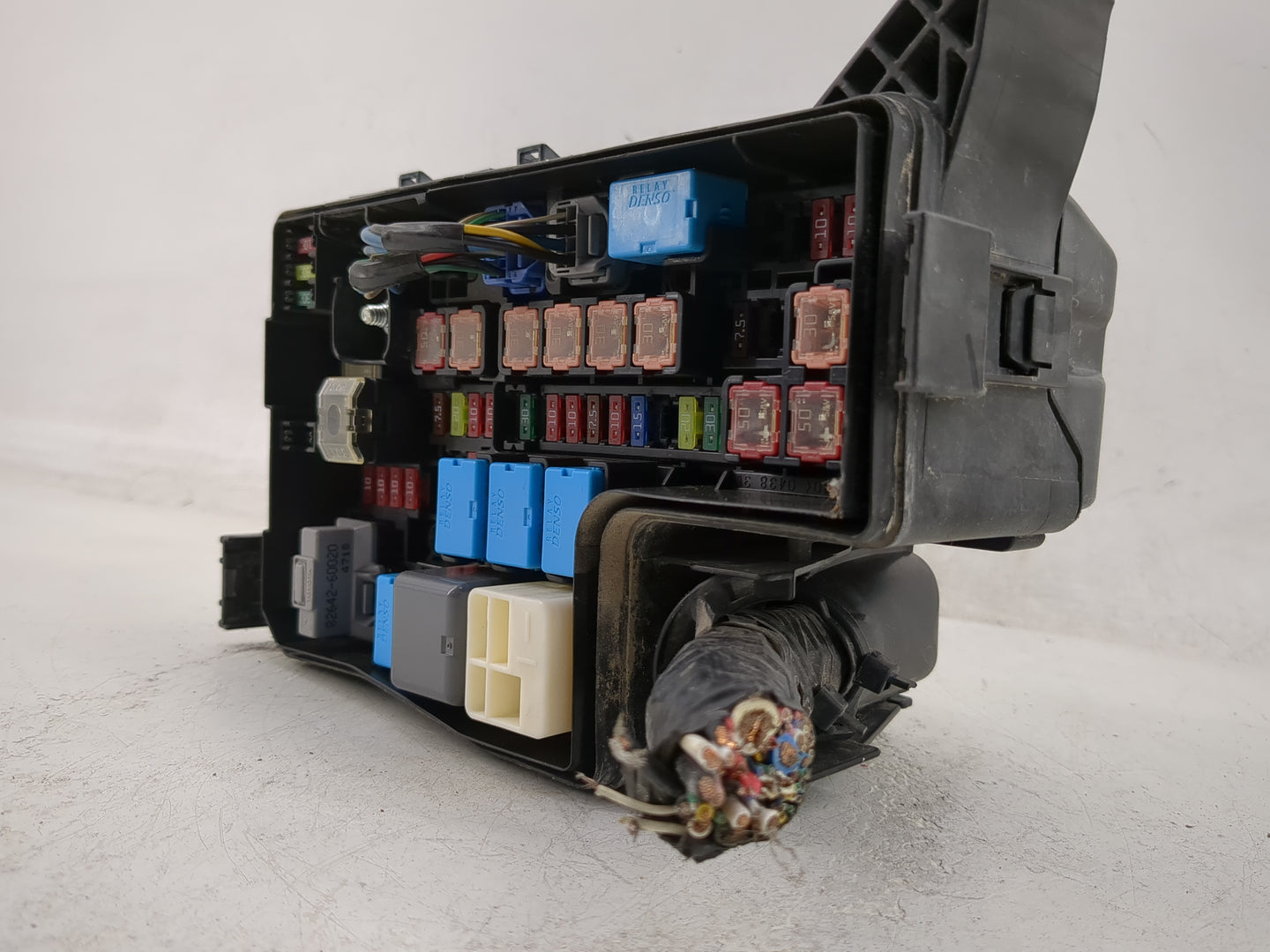 2013-2018 Toyota Rav4 Fusebox Fuse Box Panel Relay Module Fits Fits 2013 2014 2015 2016 2017 2018 2019 2020 2021 OEM Used Au