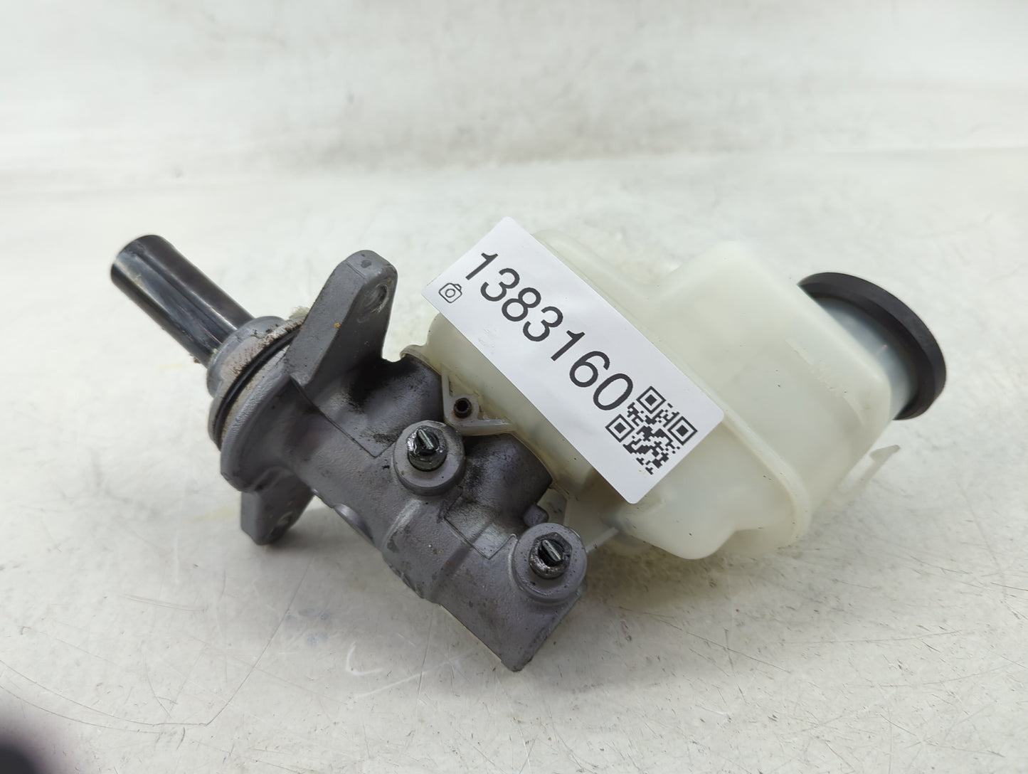 2013-2018 Toyota Rav4 Brake Master Cylinder - Oemusedautoparts1.com