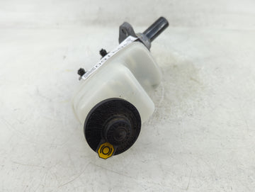 2013-2018 Toyota Rav4 Brake Master Cylinder