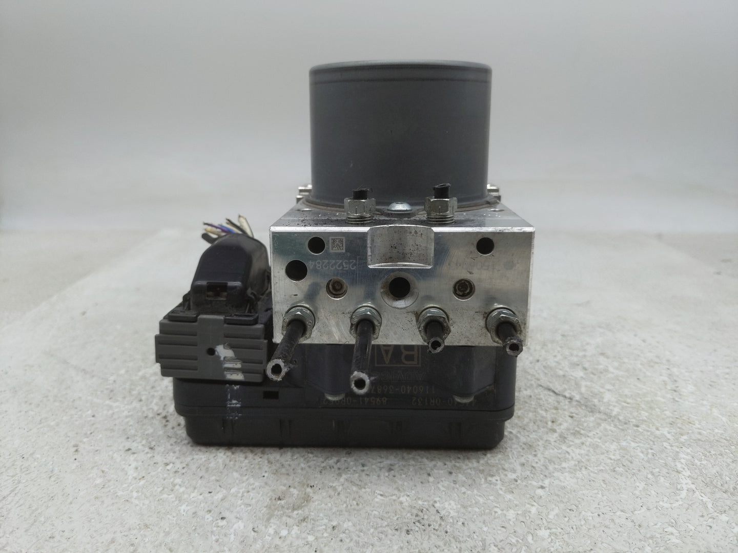 2015 Toyota Rav4 ABS Pump Control Module Replacement P/N:116040-36870 89541-0R052, 44540-0R132 Fits OEM Used Auto Parts - Oe