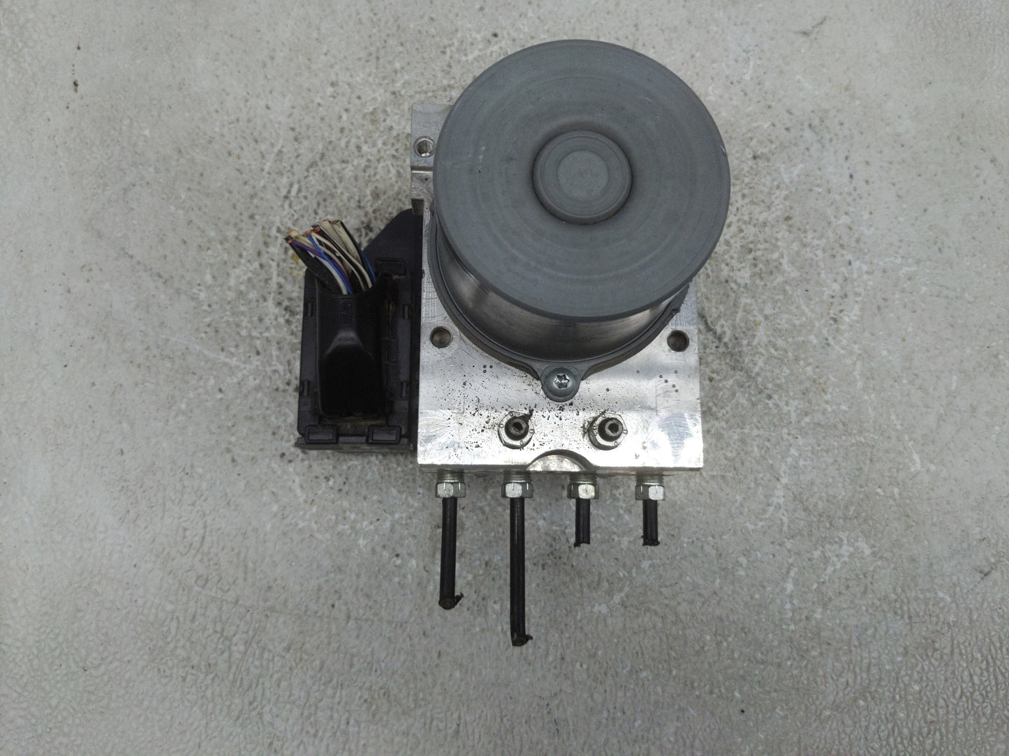 2015 Toyota Rav4 ABS Pump Control Module Replacement P/N:116040-36870 89541-0R052, 44540-0R132 Fits OEM Used Auto Parts - Oe
