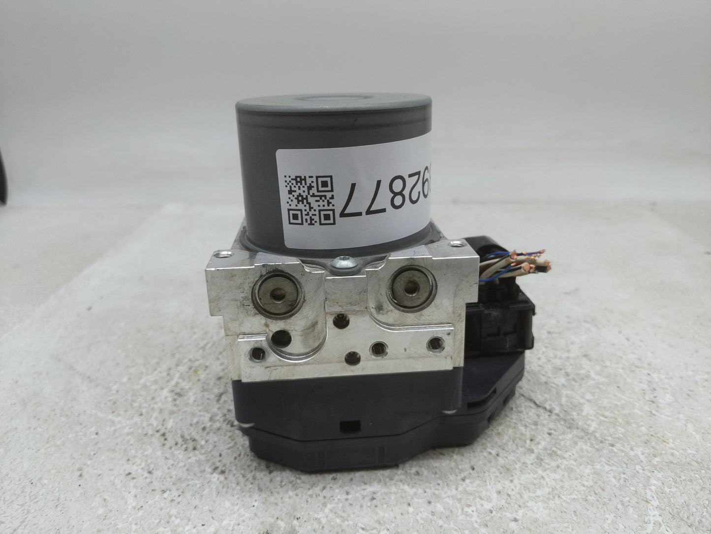 2015 Toyota Rav4 ABS Pump Control Module Replacement P/N:116040-36870 89541-0R052, 44540-0R132 Fits OEM Used Auto Parts - Oe