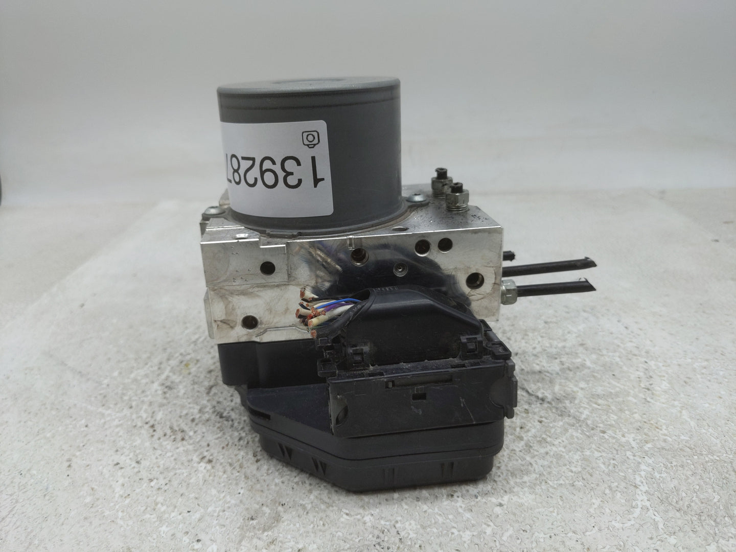 2015 Toyota Rav4 ABS Pump Control Module Replacement P/N:116040-36870 89541-0R052, 44540-0R132 Fits OEM Used Auto Parts - Oe