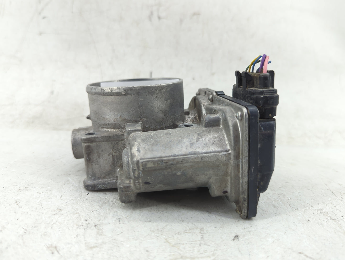 2009-2018 Toyota Rav4 Throttle Body P/N:22030-0V010 Fits Fits 2009 2010 2011 2012 2013 2014 2015 2016 2017 2018 2019 OEM Use