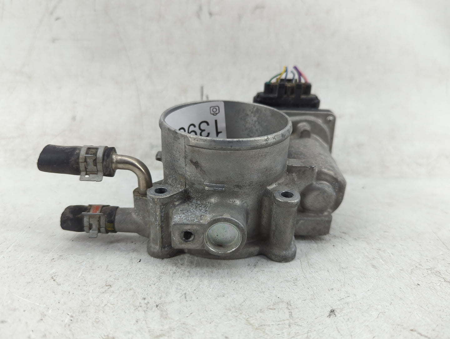 2009-2018 Toyota Rav4 Throttle Body P/N:22030-0V010 Fits Fits 2009 2010 2011 2012 2013 2014 2015 2016 2017 2018 2019 OEM Use