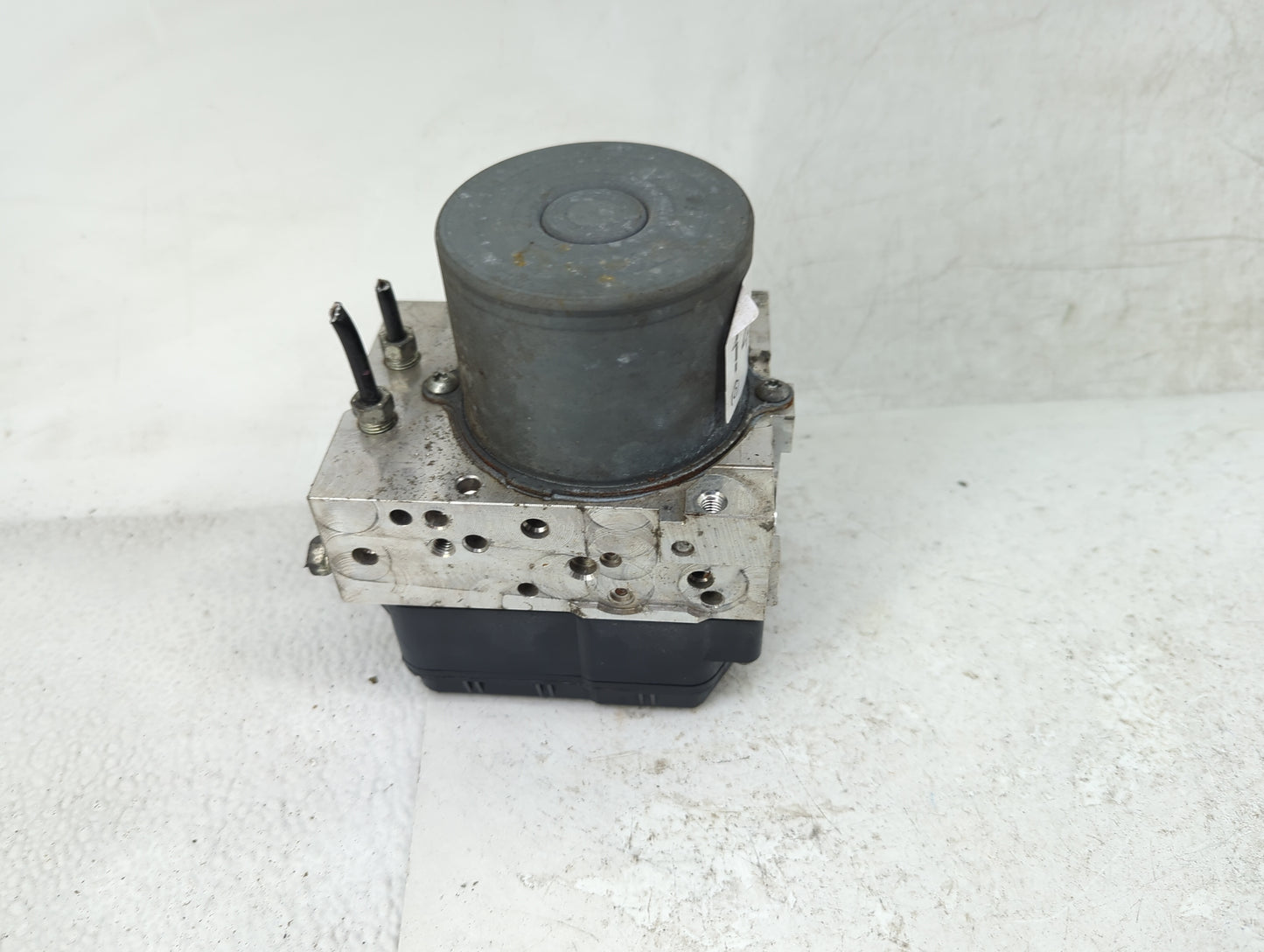 2015 Toyota Rav4 ABS Pump Control Module Replacement P/N:116040-36880 89541-0R062, 44540-0R142 Fits OEM Used Auto Parts - Oe