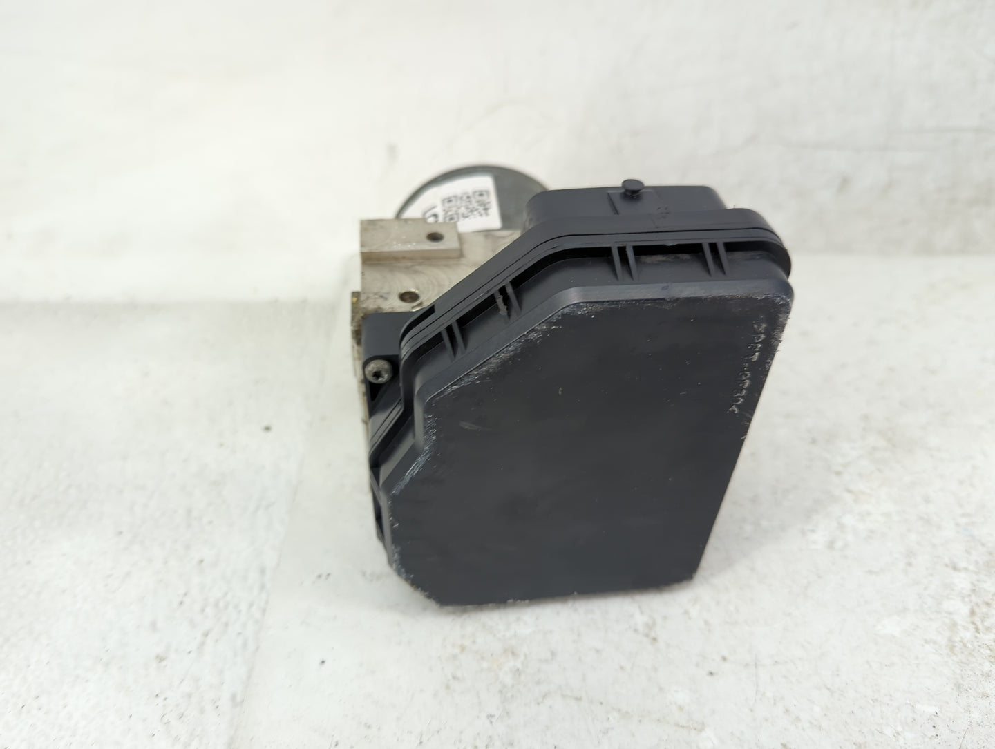 2015 Toyota Rav4 ABS Pump Control Module Replacement P/N:116040-36880 89541-0R062, 44540-0R142 Fits OEM Used Auto Parts - Oe