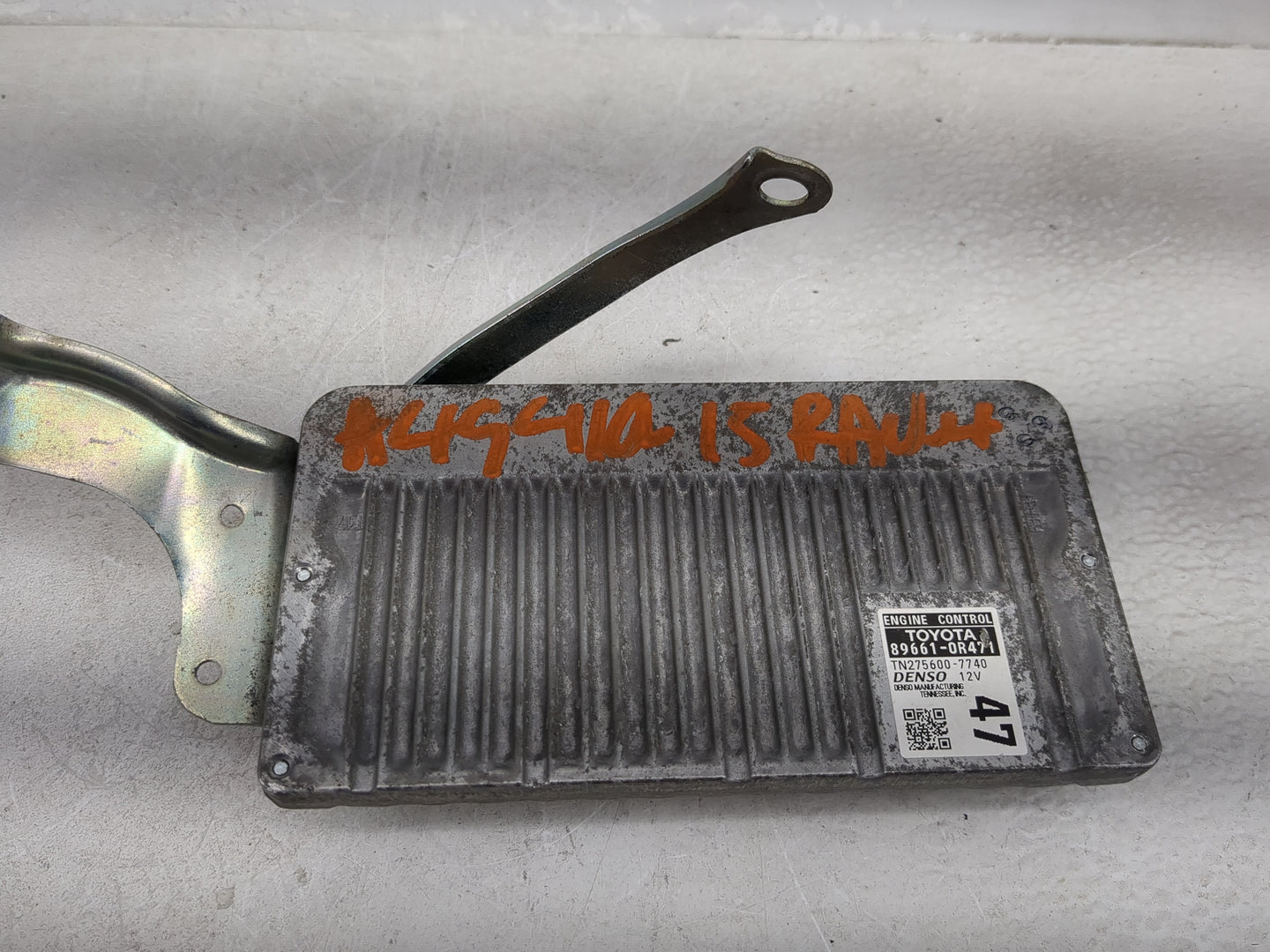 2015 Toyota Rav4 PCM Engine Control Computer ECU ECM PCU OEM P/N:89661-0R471 Fits OEM Used Auto Parts - Oemusedautoparts1.co