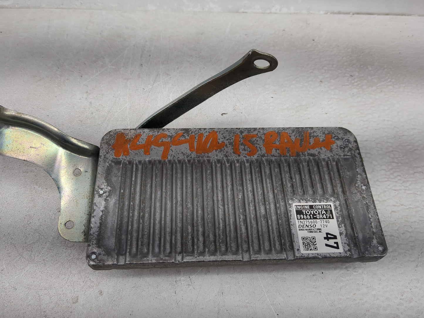 2015 Toyota Rav4 PCM Engine Control Computer ECU ECM PCU OEM P/N:89661-0R471 Fits OEM Used Auto Parts - Oemusedautoparts1.co