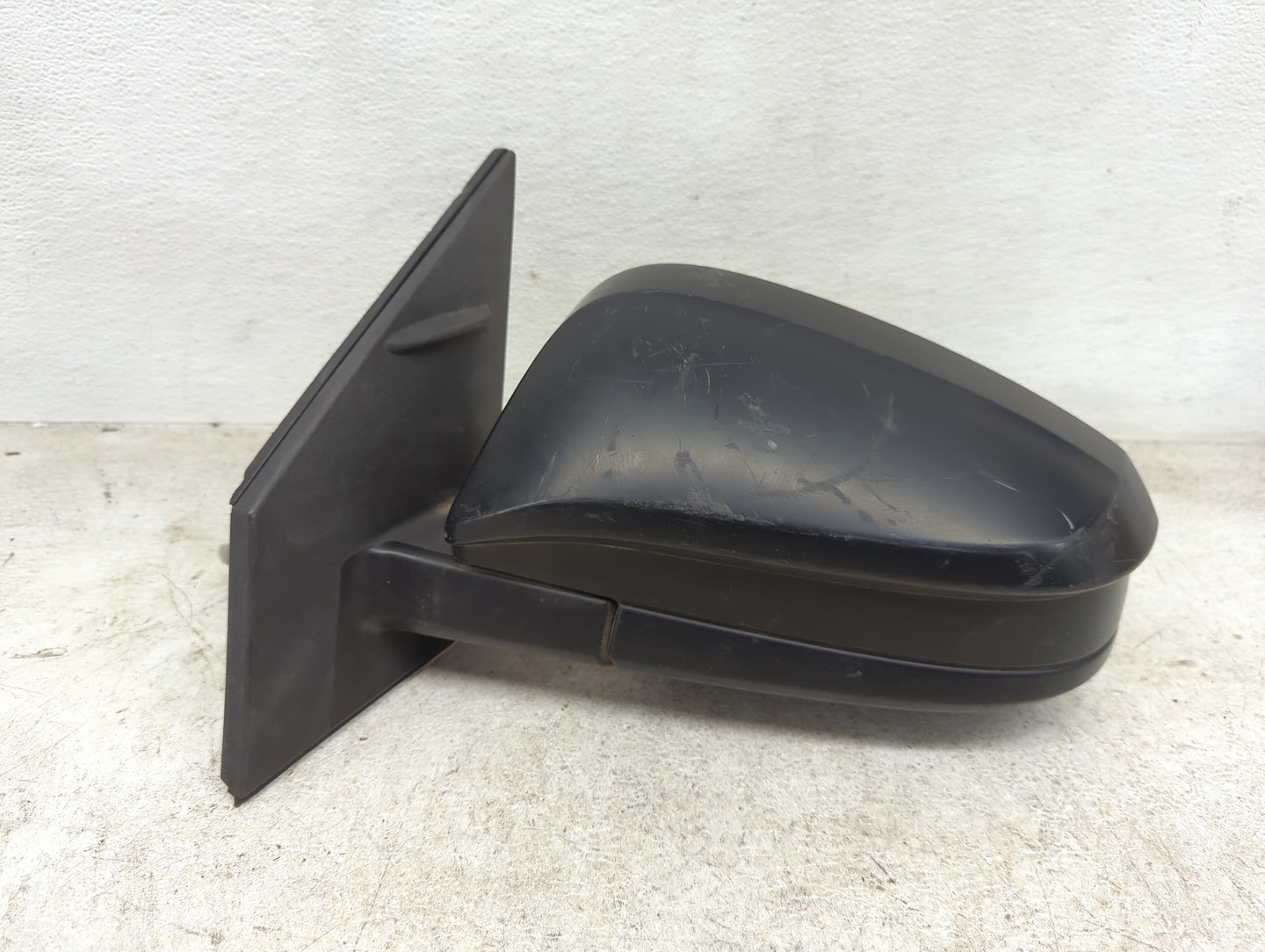 2015 Toyota Rav4 Driver Side View Mirror - Left Door Mirror OEM Used - Oemusedautoparts1.com