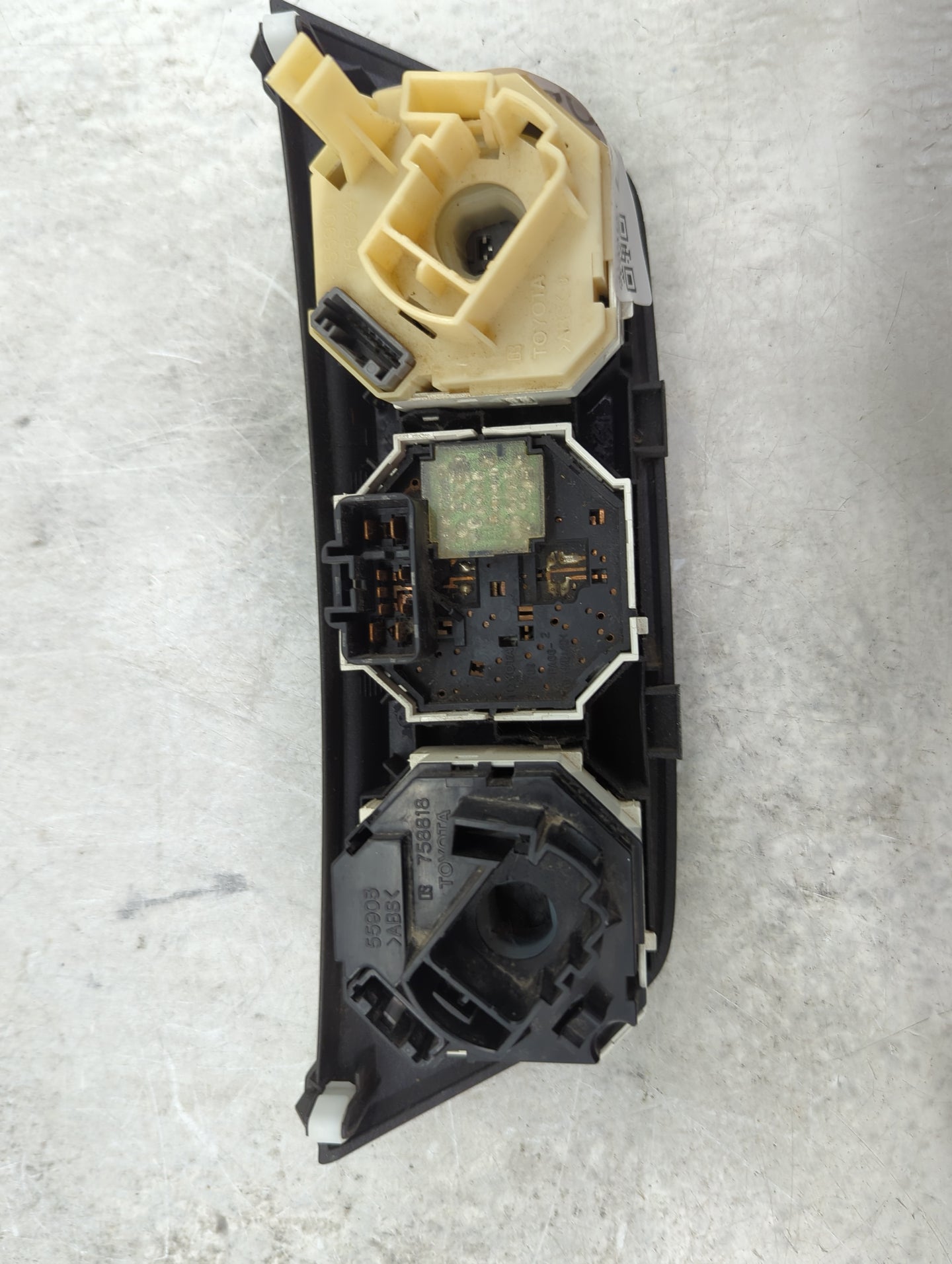 2013-2018 Toyota Rav4 Climate Control Module Temperature AC/Heater Replacement P/N:758818 Fits OEM Used Auto Parts - Oemused
