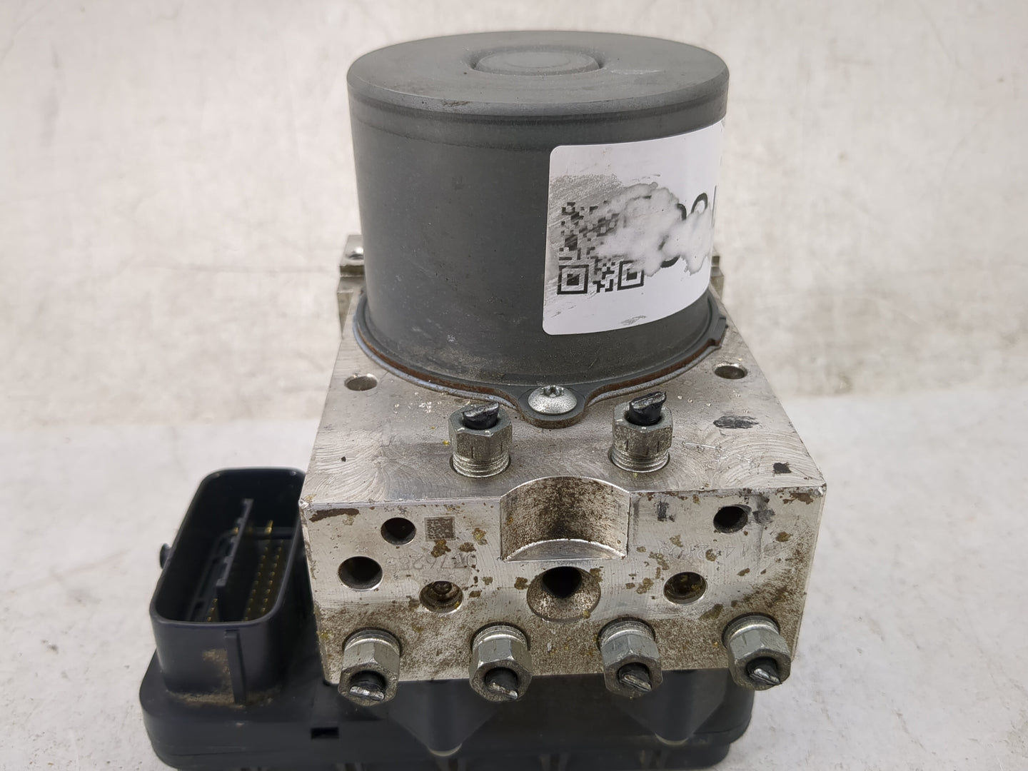 2015 Toyota Rav4 ABS Pump Control Module Replacement P/N:44540-0R142 89541-0R062, 116040-36880 Fits OEM Used Auto Parts - Oe