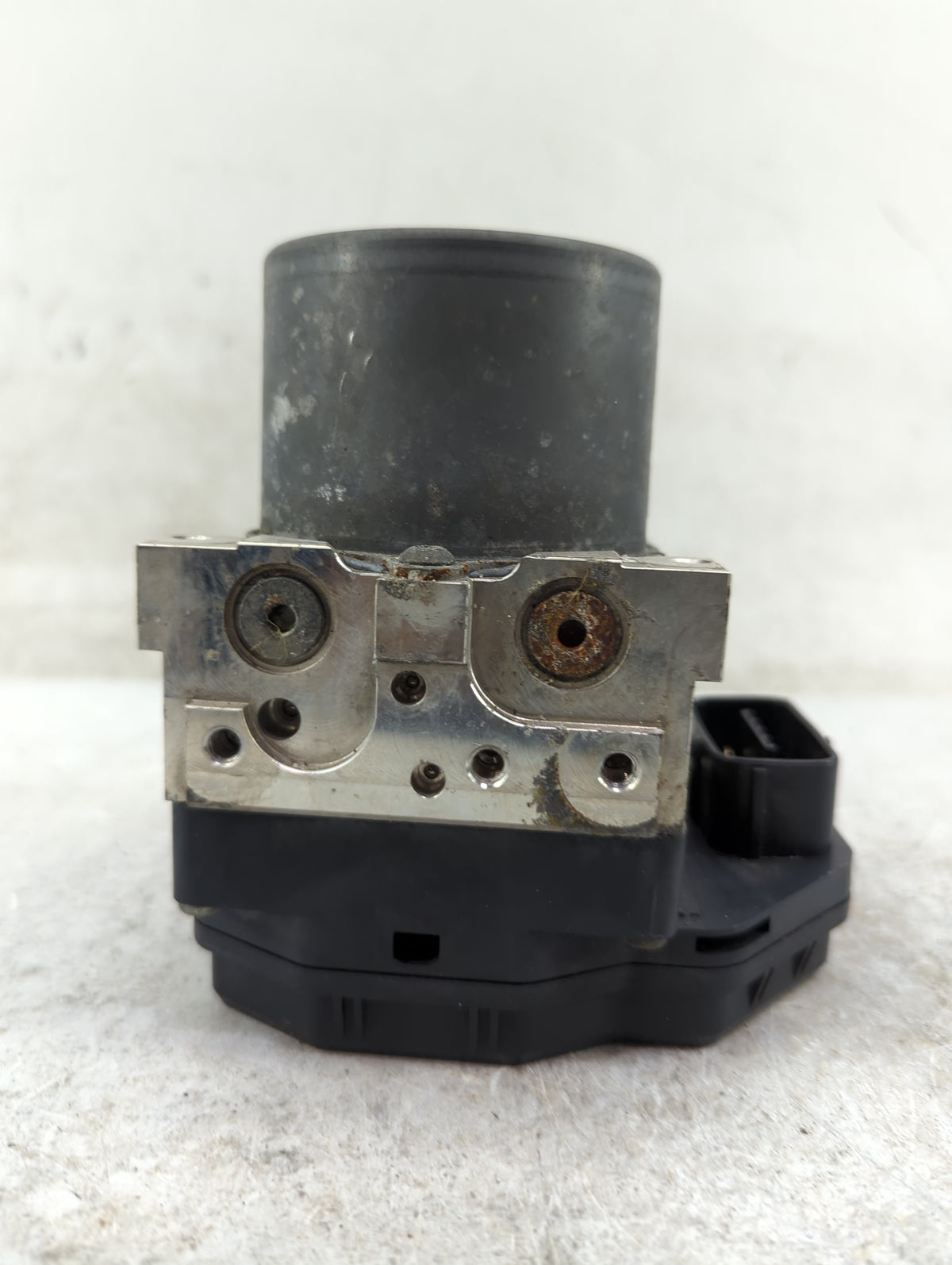 2015 Toyota Rav4 Anti-Lock Brake ABS Pump Module Actuator OEM P/N:44540-0R131 89541-0R, 16040-36440 Fits OEM Used Auto Parts