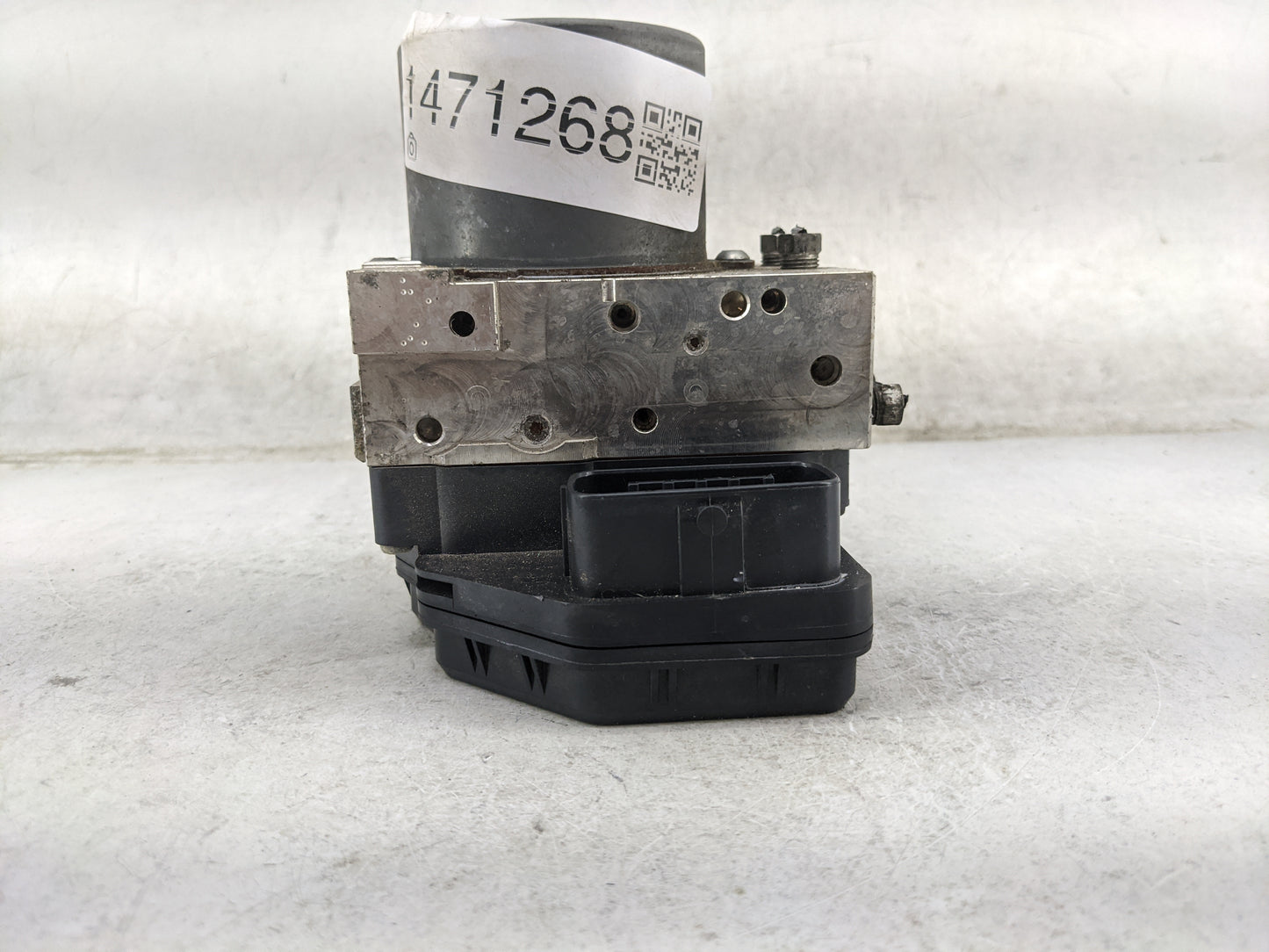 2015 Toyota Rav4 ABS Pump Control Module Replacement P/N:47541-0R061 070-56880 Fits OEM Used Auto Parts - Oemusedautoparts1.