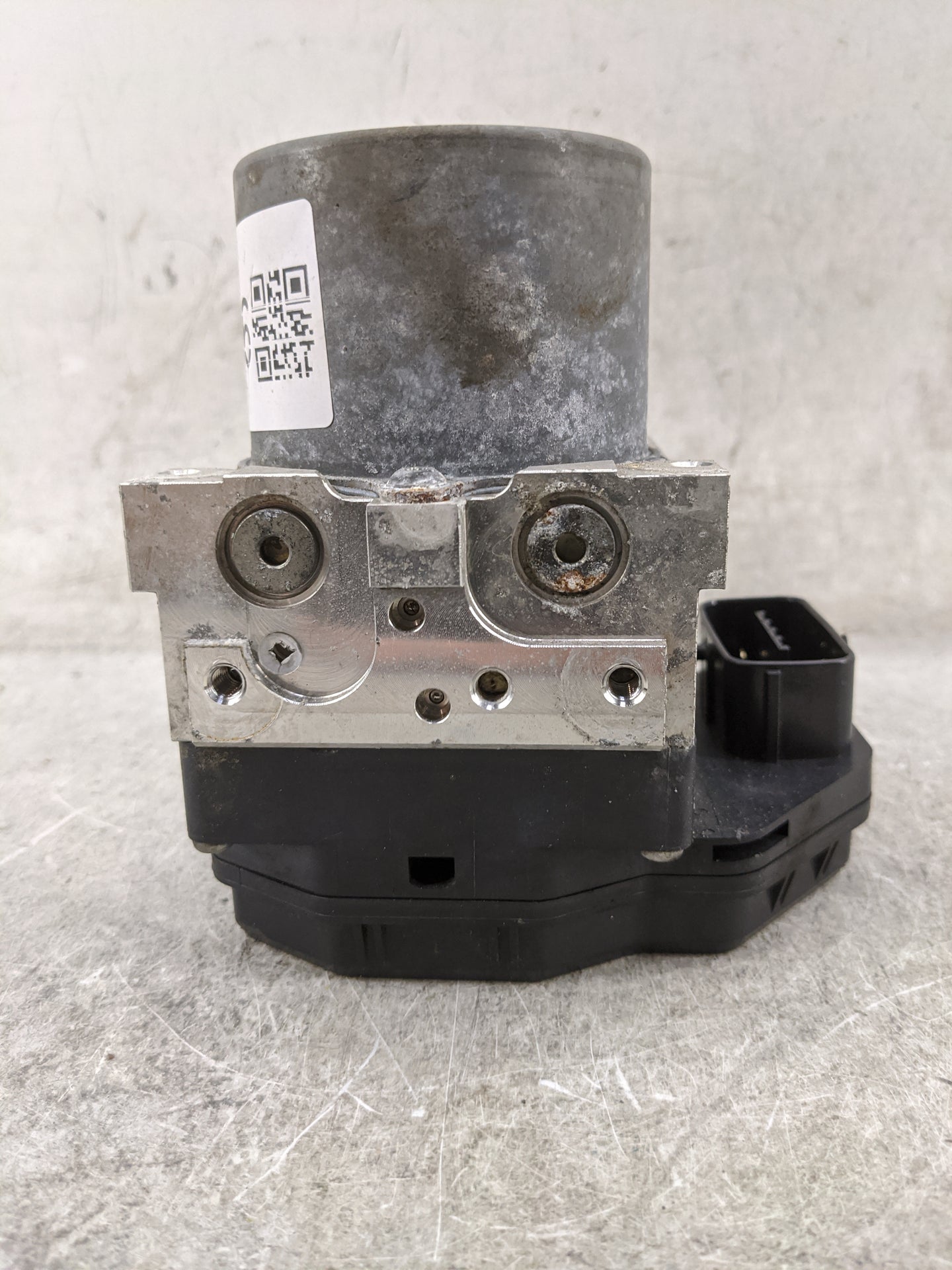 2015 Toyota Rav4 ABS Pump Control Module Replacement P/N:44540-0R142 89541-0R062, 116040-36880 Fits OEM Used Auto Parts - Oe