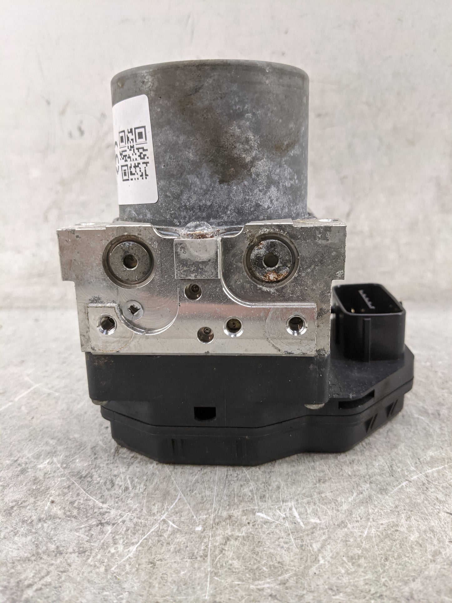 2015 Toyota Rav4 ABS Pump Control Module Replacement P/N:44540-0R142 89541-0R062, 116040-36880 Fits OEM Used Auto Parts - Oe
