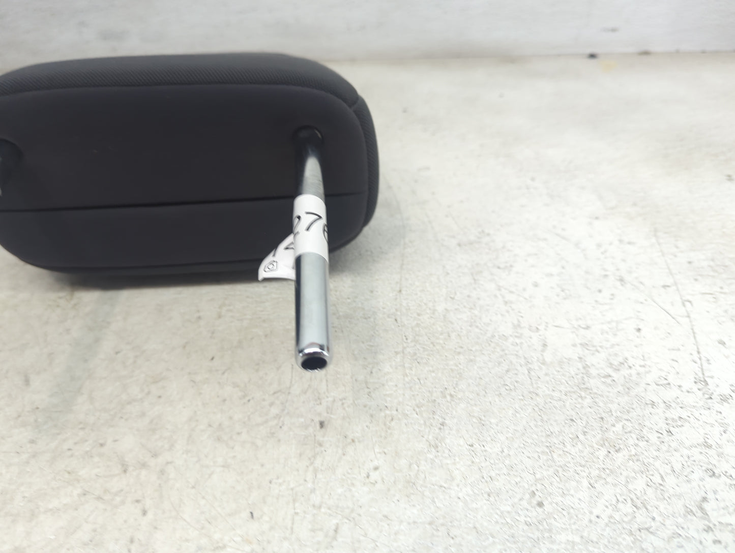 2015 Toyota Rav4 Headrest Head Rest Front Driver Passenger Seat Fits OEM Used Auto Parts - Oemusedautoparts1.com